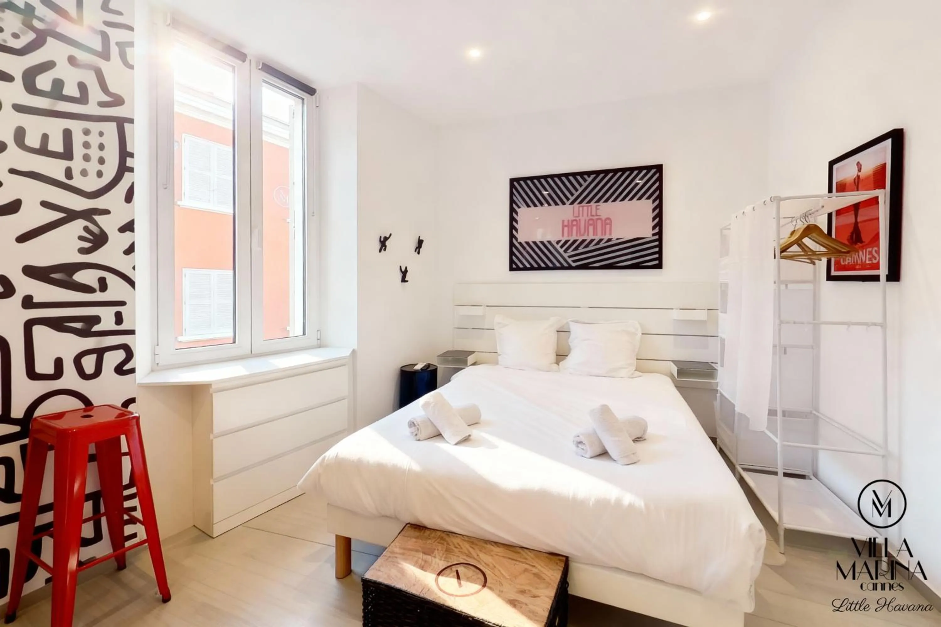 Bed in VILLA MARINA CANNES