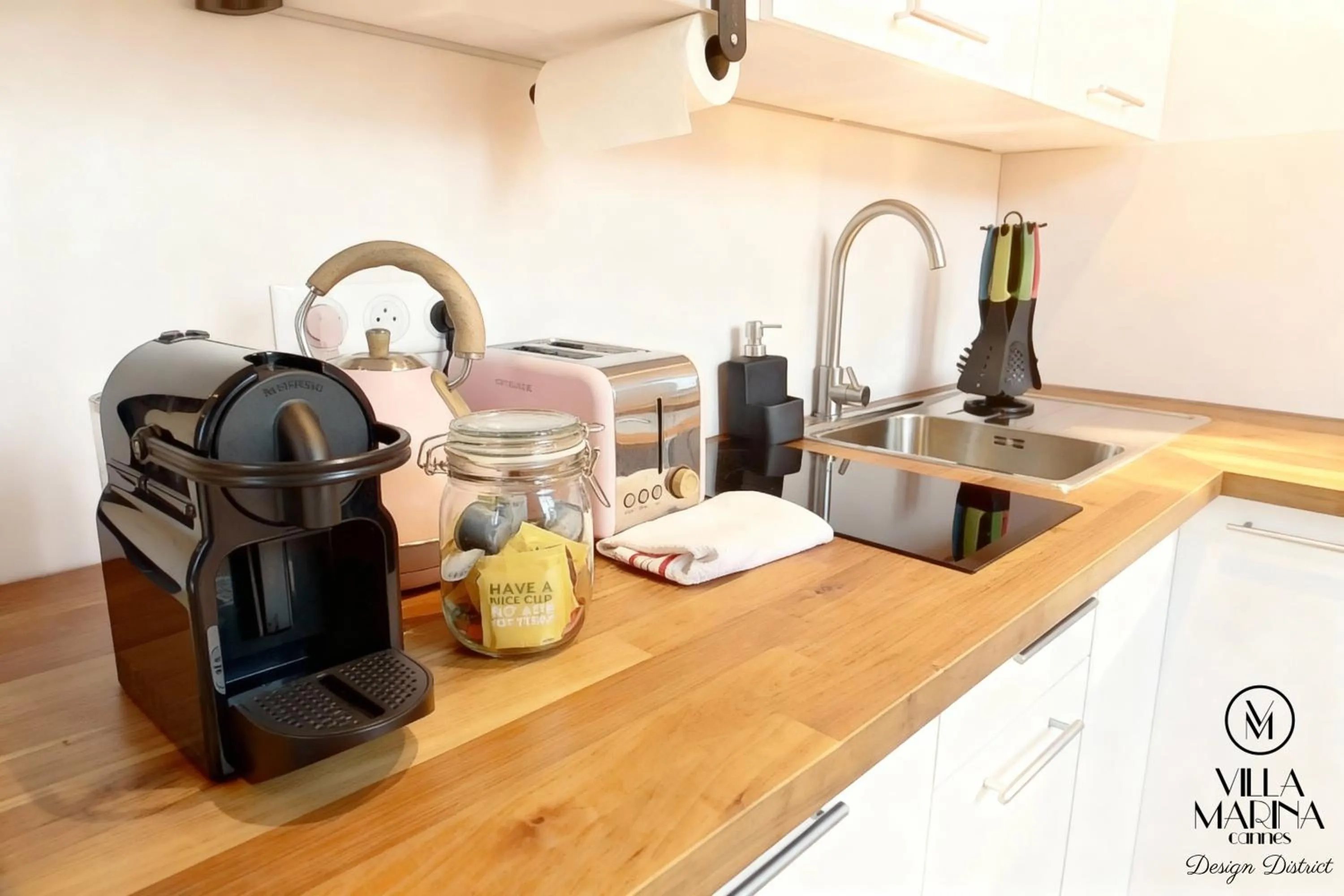 Coffee/tea facilities in VILLA MARINA CANNES