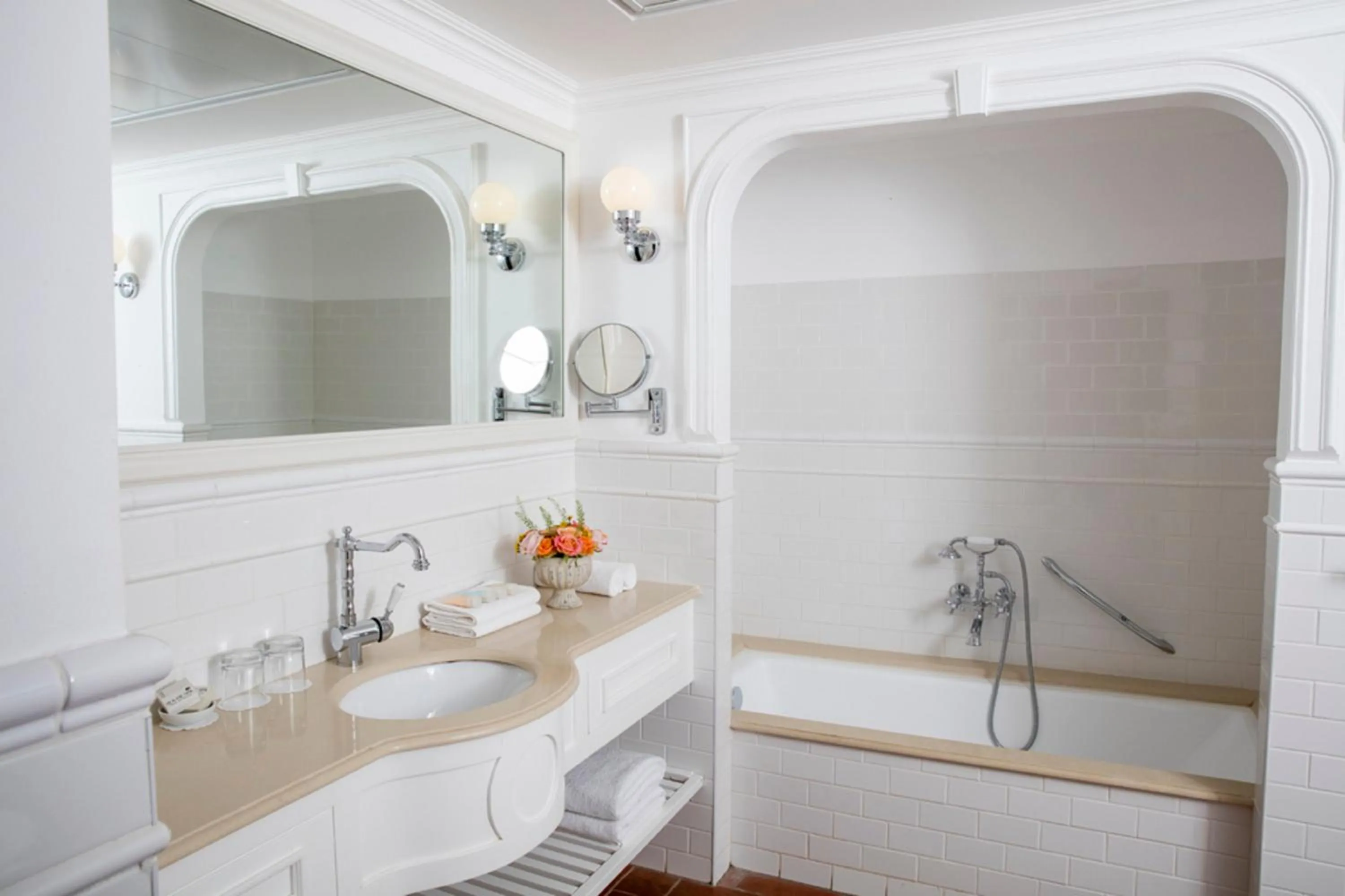 Bathroom in Pastoral Hotel - Kfar Blum