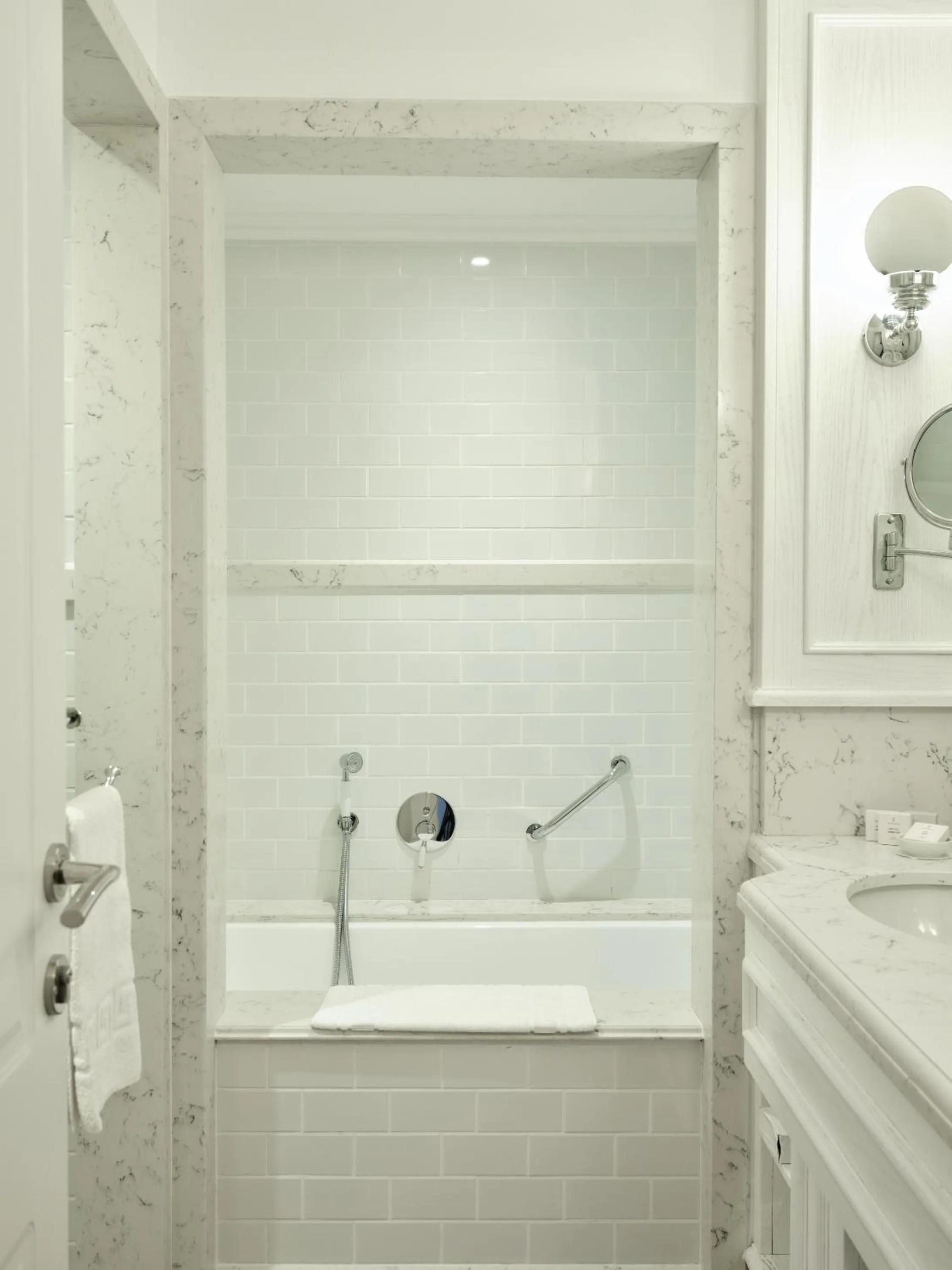 Bathroom in Pastoral Hotel - Kfar Blum