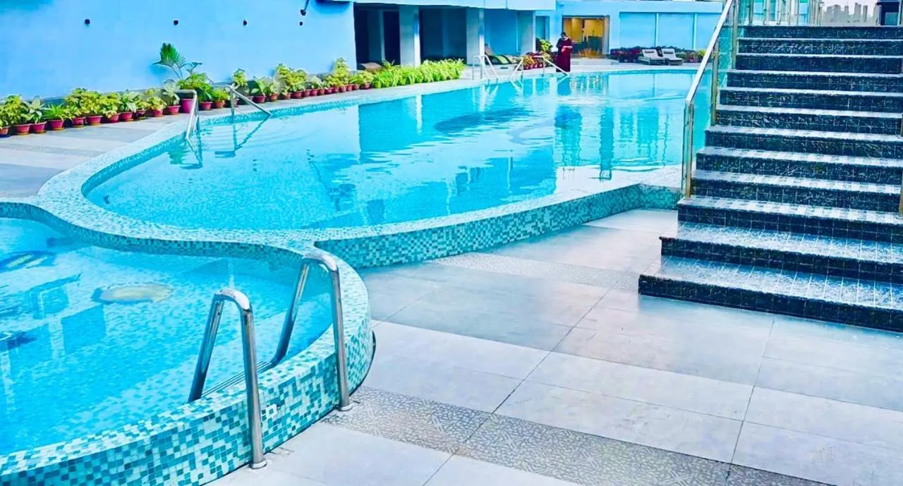 Swimming Pool in Seven Hills Hotel