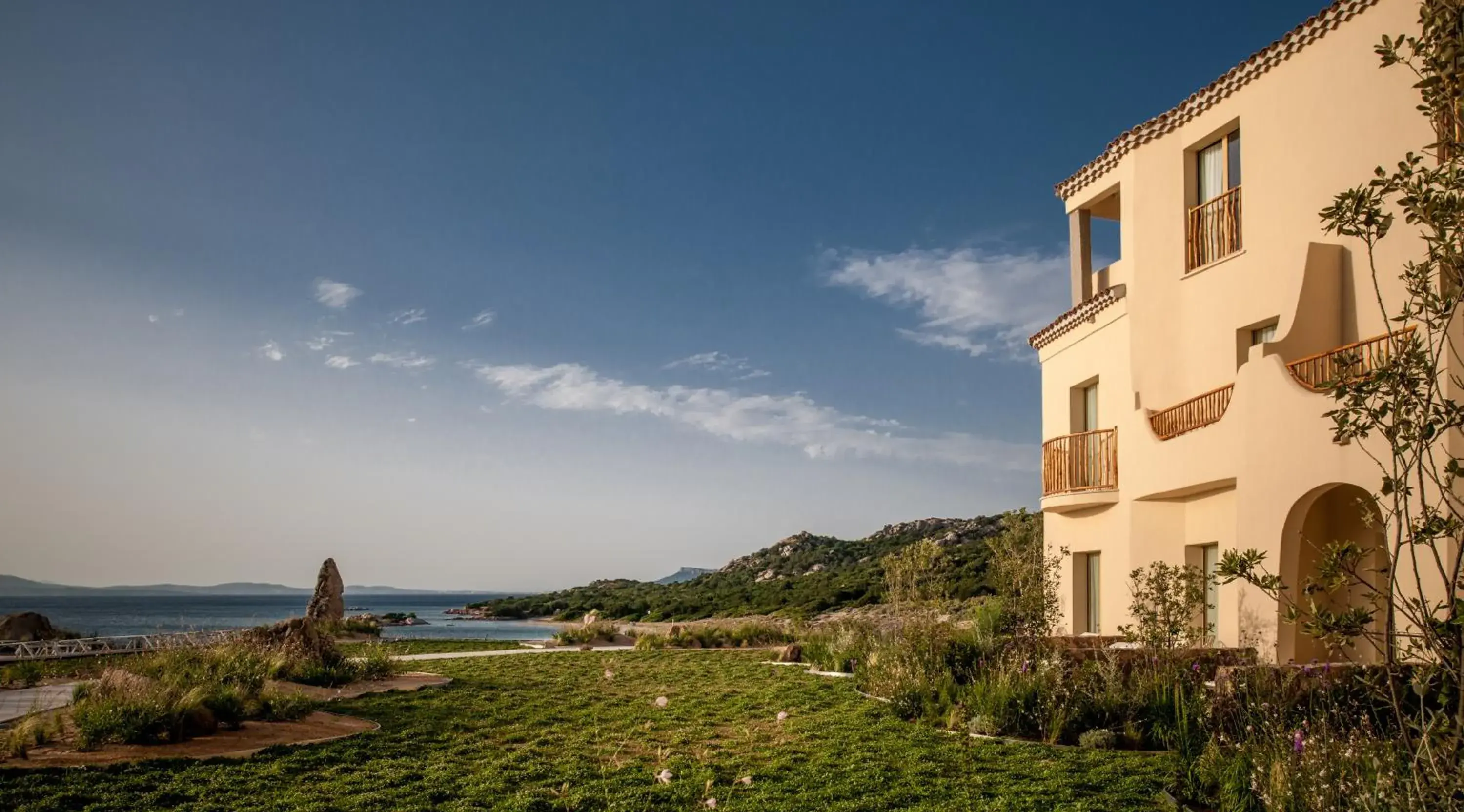 Facade/entrance in Cala Cuncheddi - VRetreats Facade/entrance in Cala Cuncheddi - VRetreats