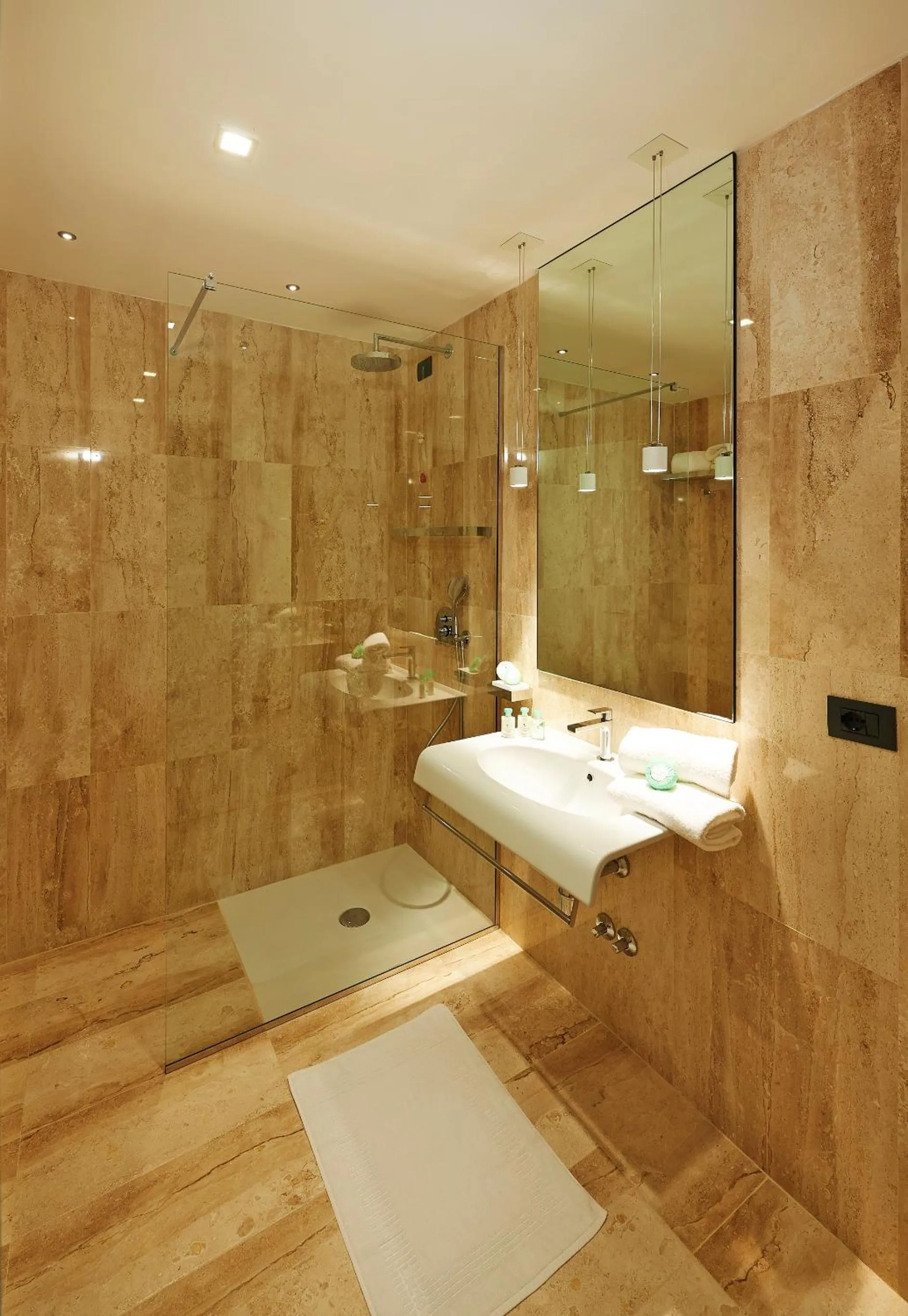 Bathroom in Cala Cuncheddi - VRetreats