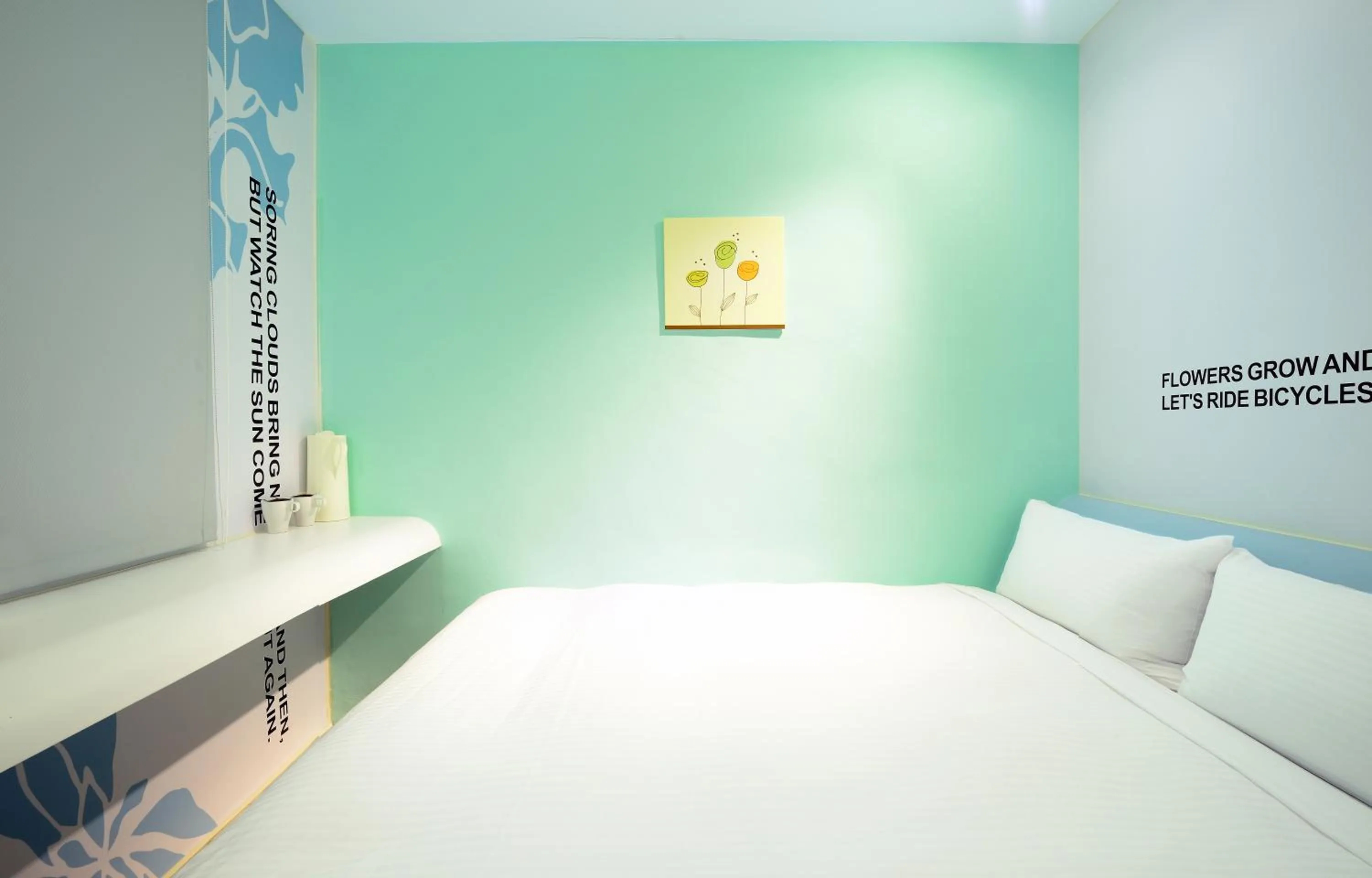 Photo of the whole room, Bed in NL Concept Hotel