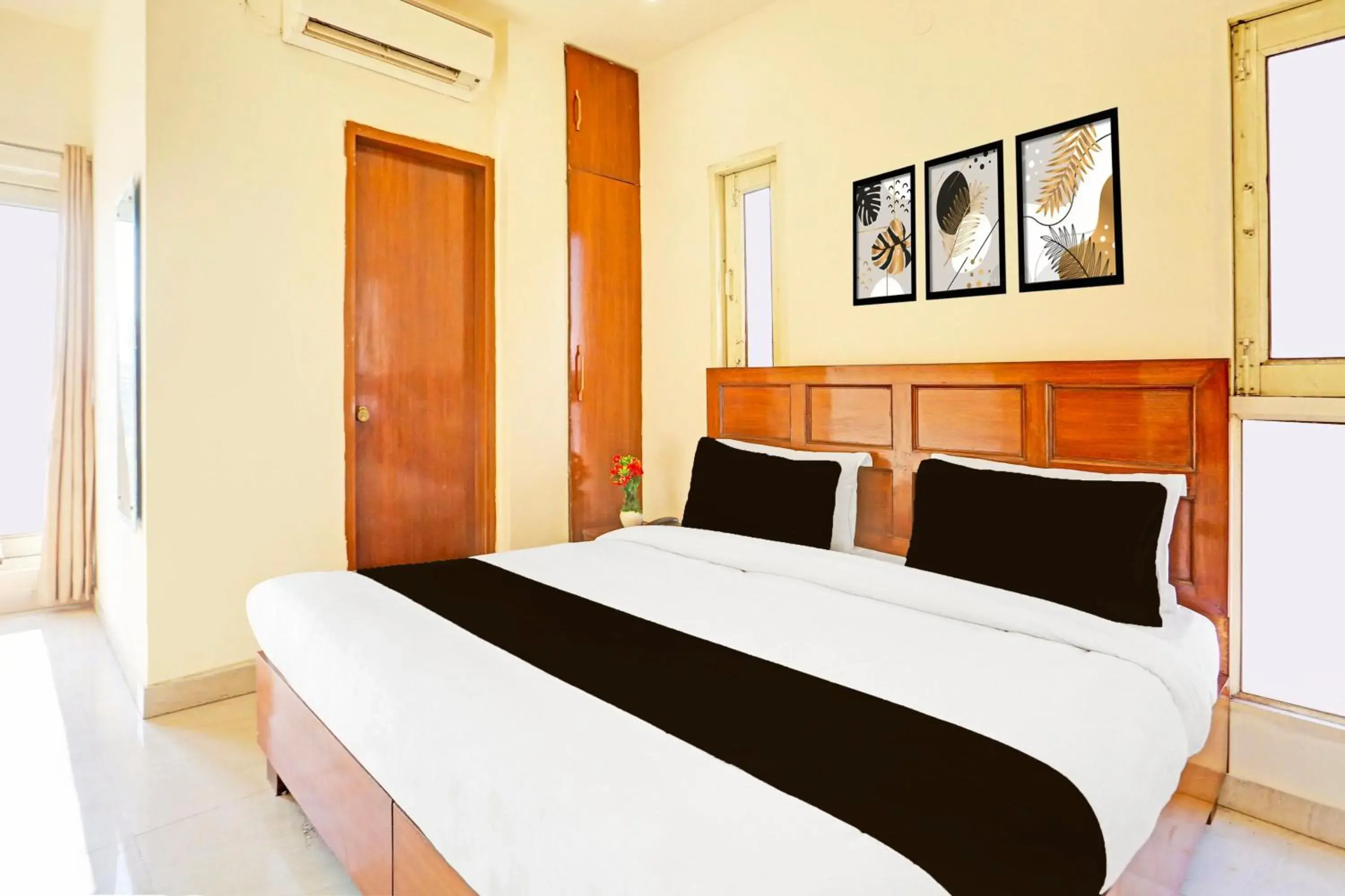 Super Hotel O Sector 45 Formerly Manyavar Super Hotel O Sector 45 Formerly Manyavar