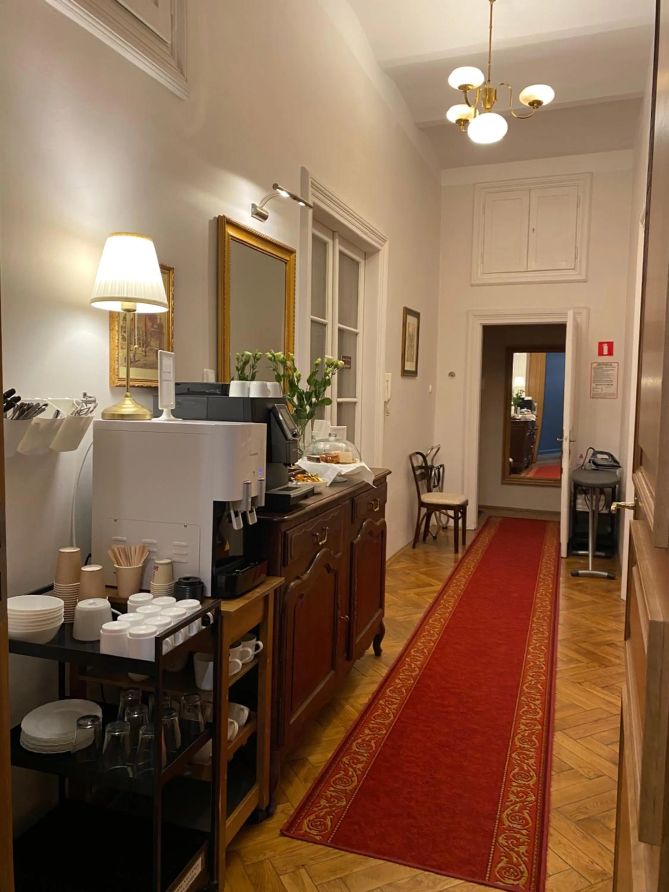 Coffee/tea facilities in Aparthotel Maria