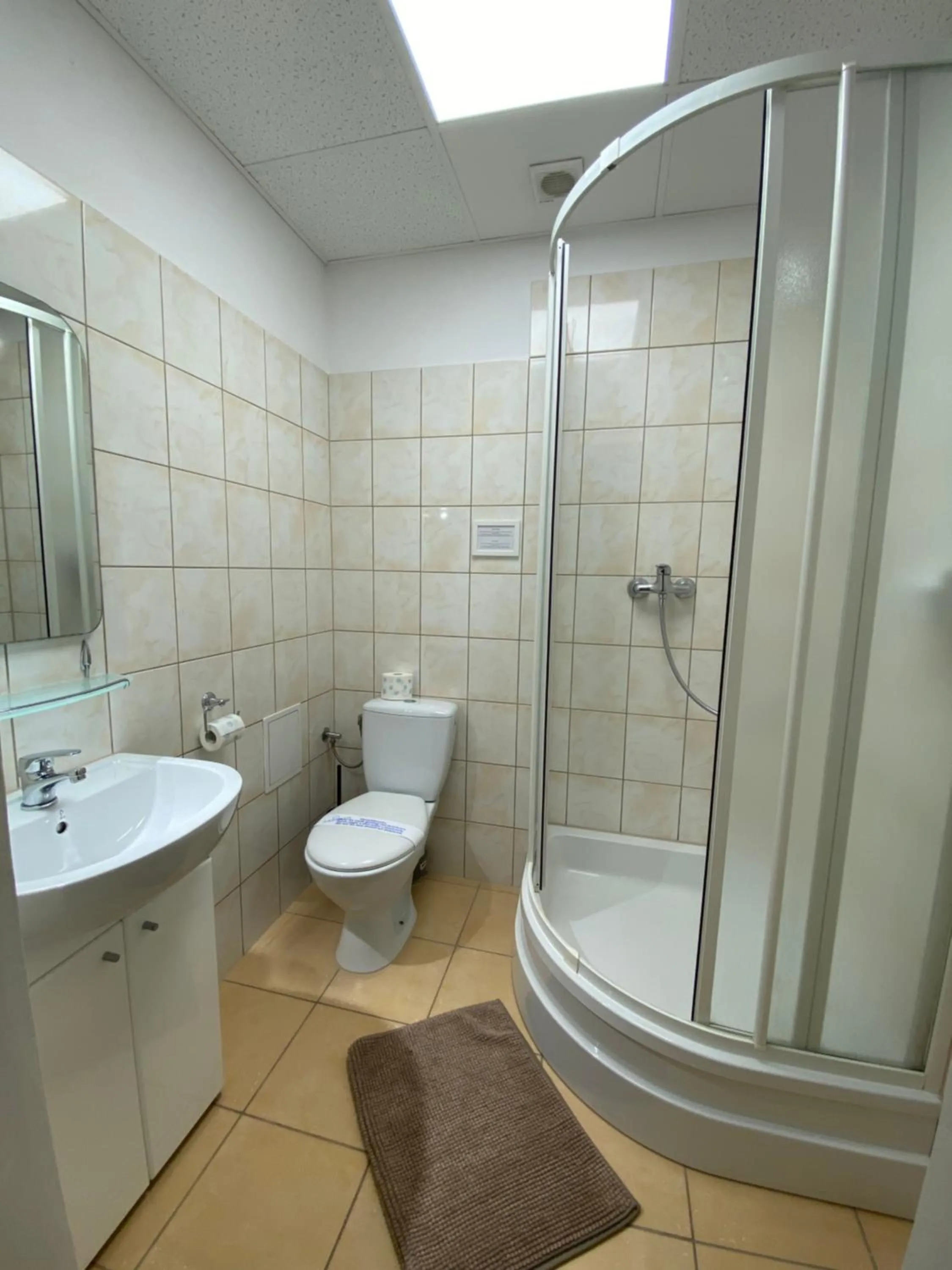 Shower in Aparthotel Maria