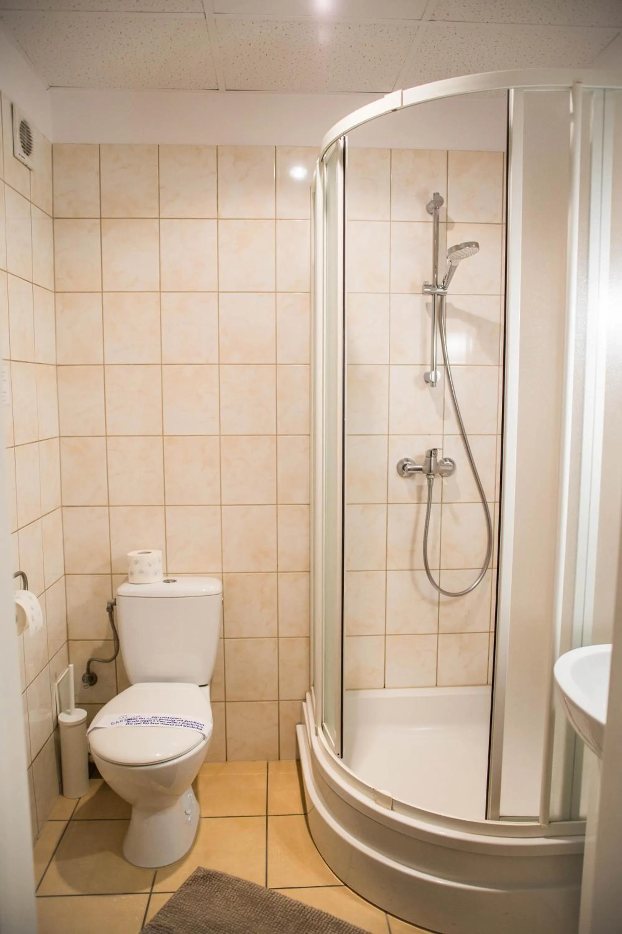 Bathroom in Aparthotel Maria