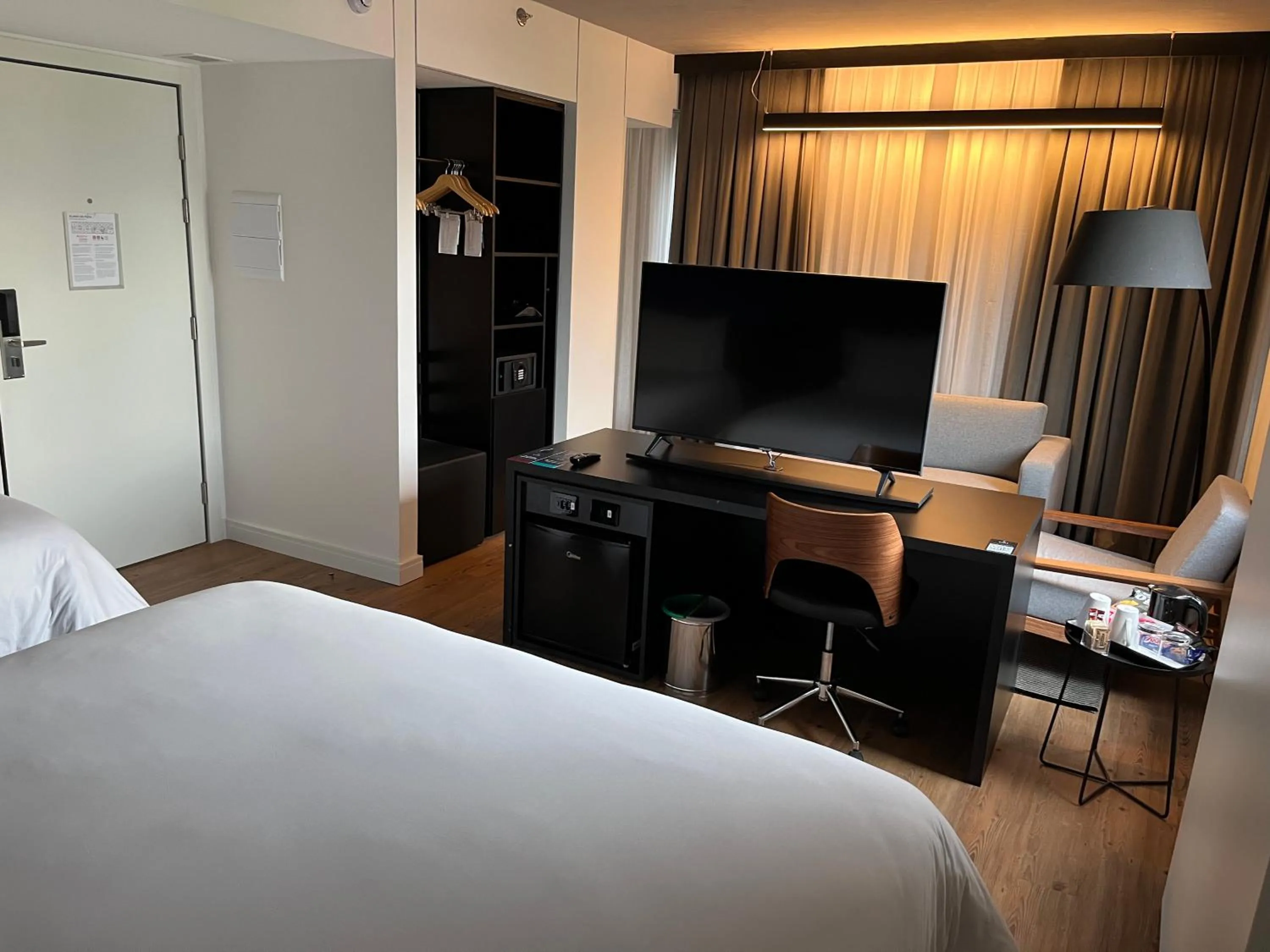 Photo of the whole room, Bed in Park Plaza Moinhos Porto Alegre