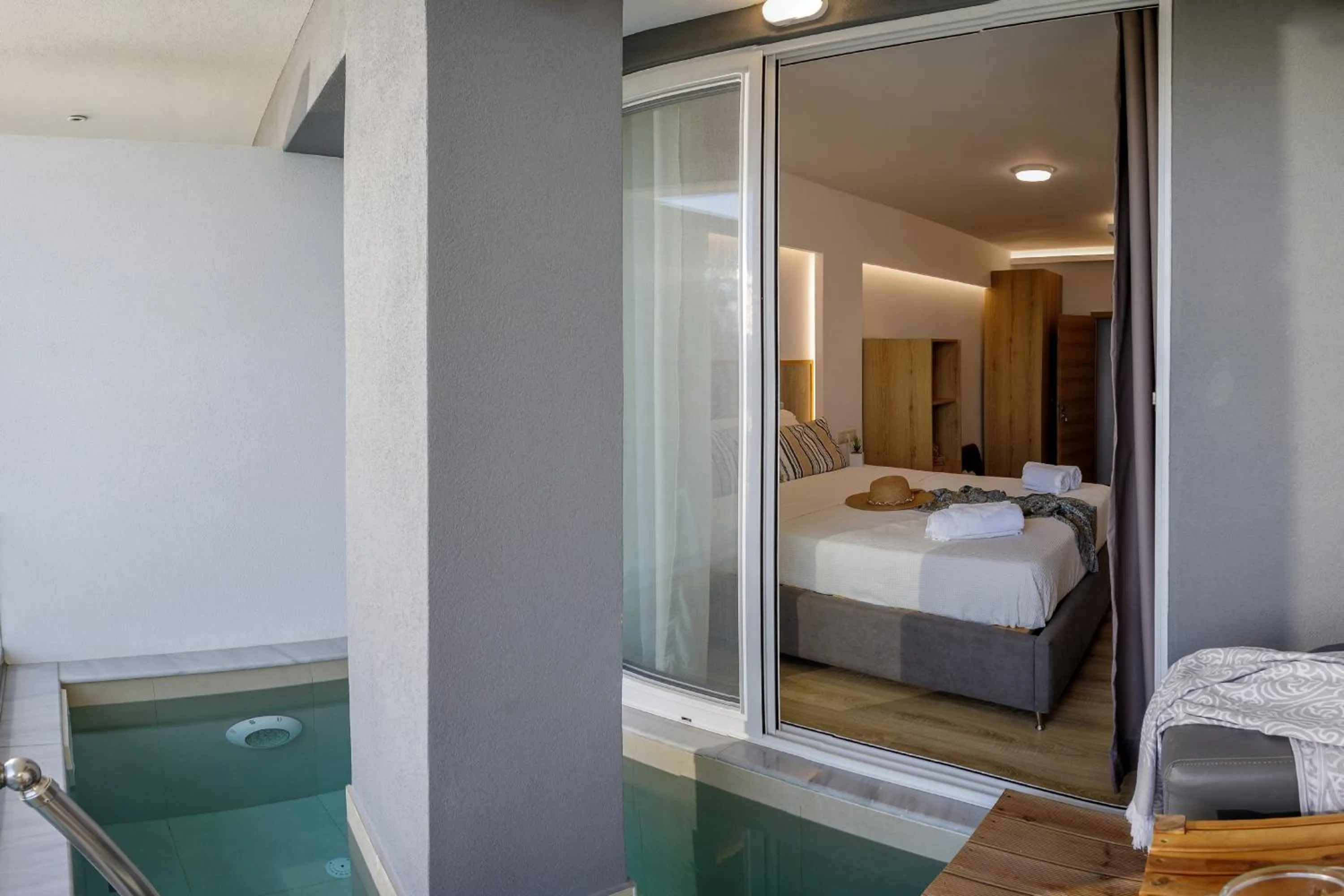 Bed in Seaside Gouves