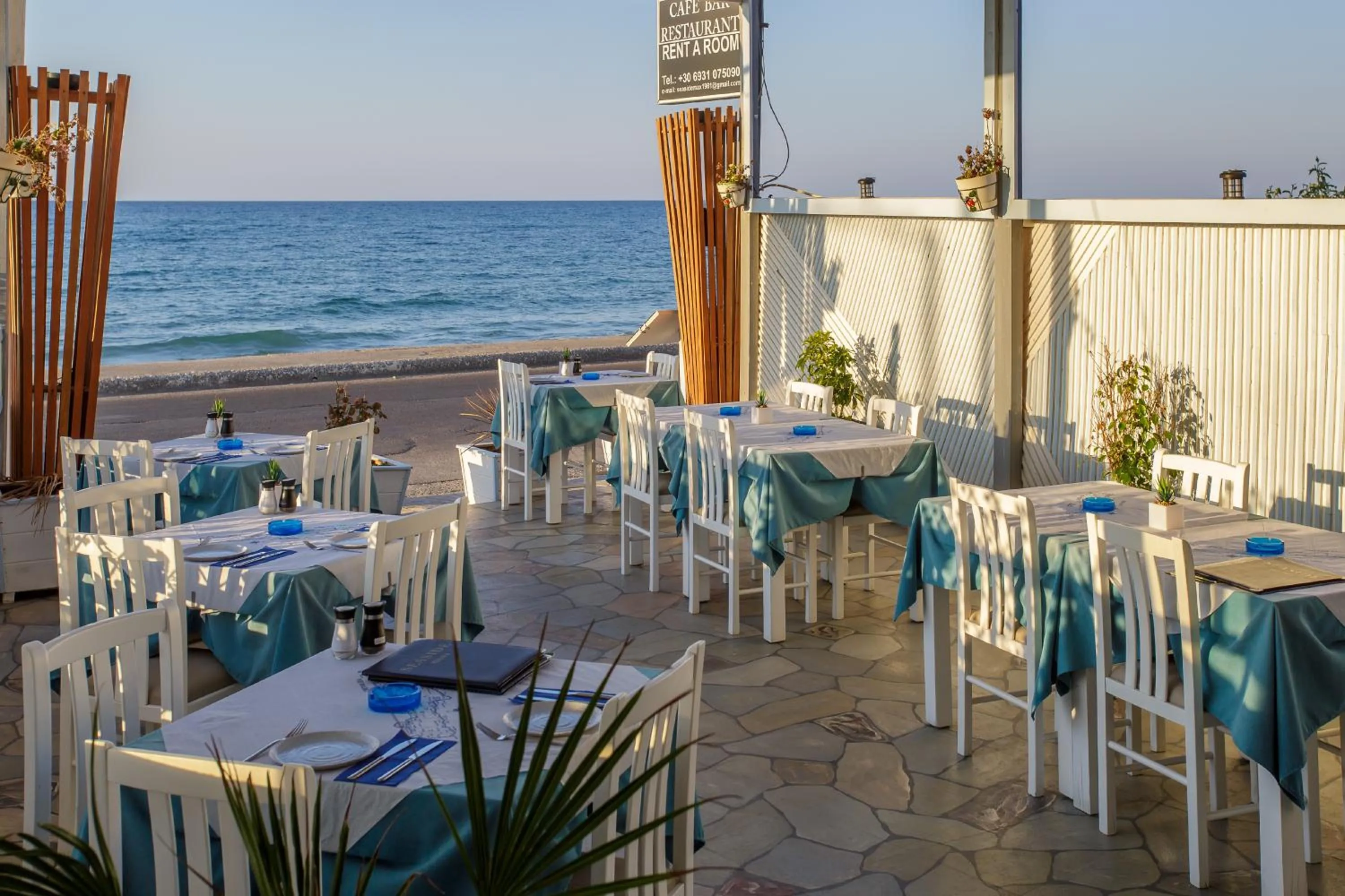 Restaurant/places to eat in Seaside Gouves