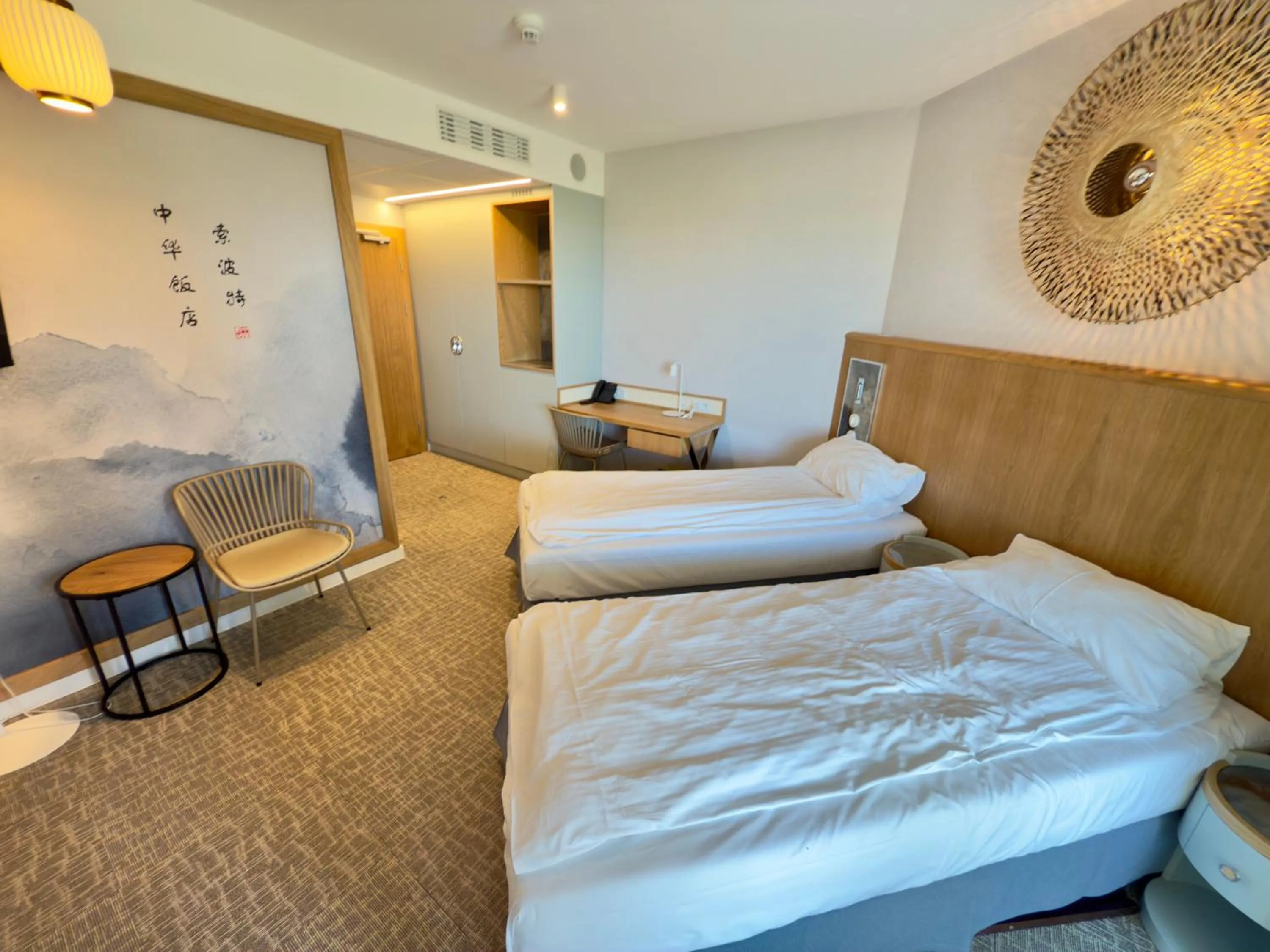 Bed in Hotel Zhong Hua