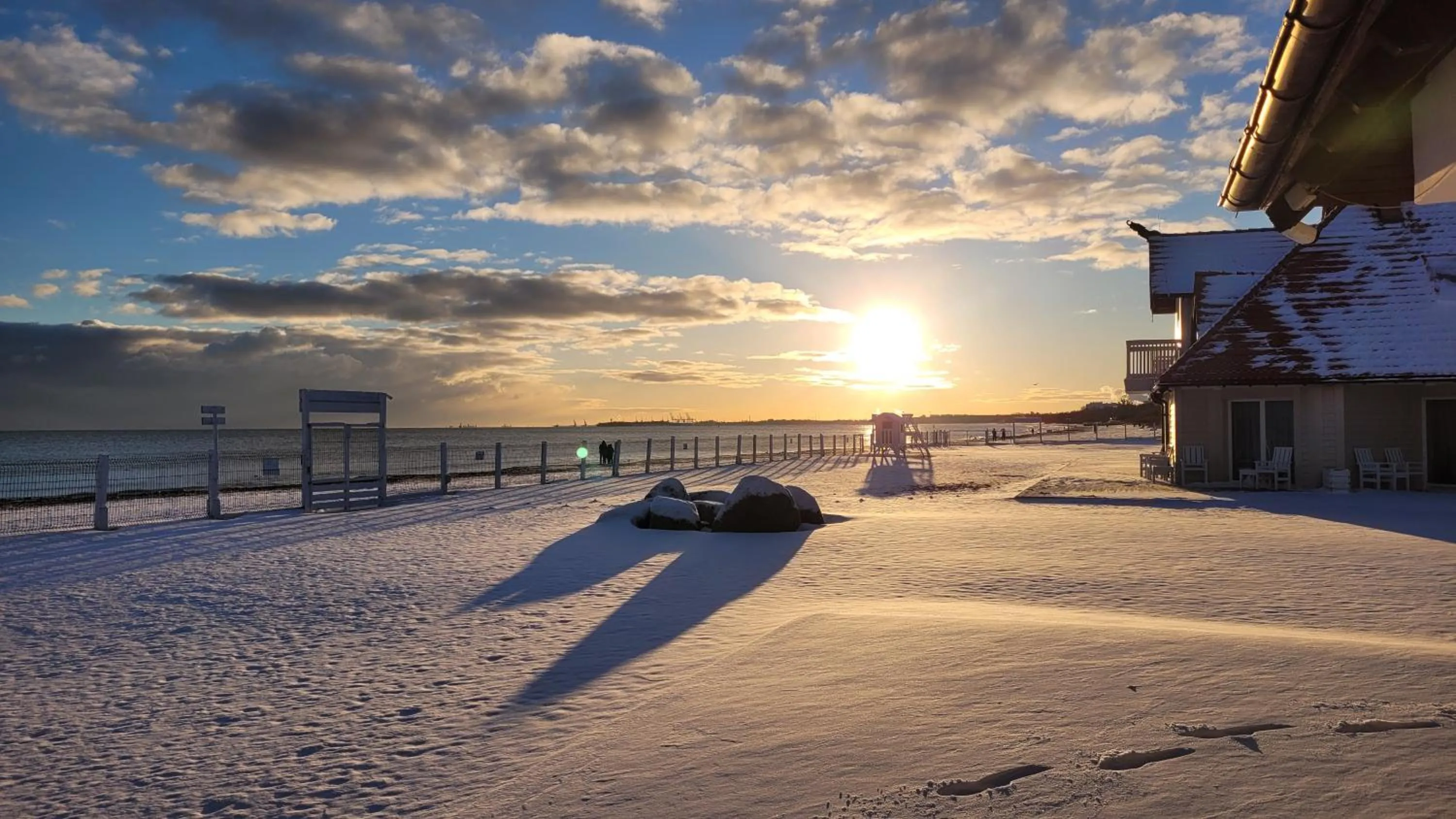 Winter in Hotel Zhong Hua