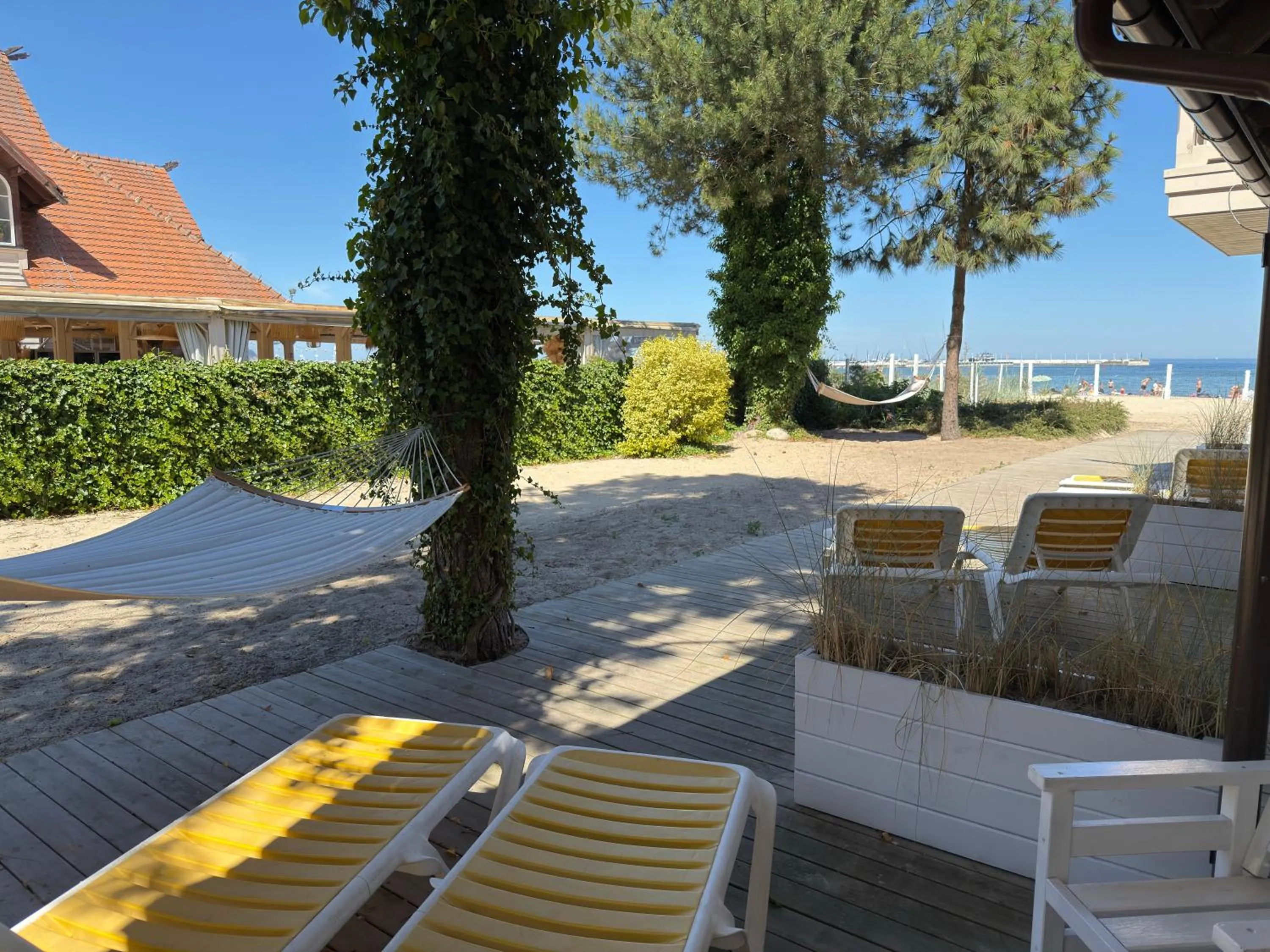 Natural landscape in Hotel Zhong Hua