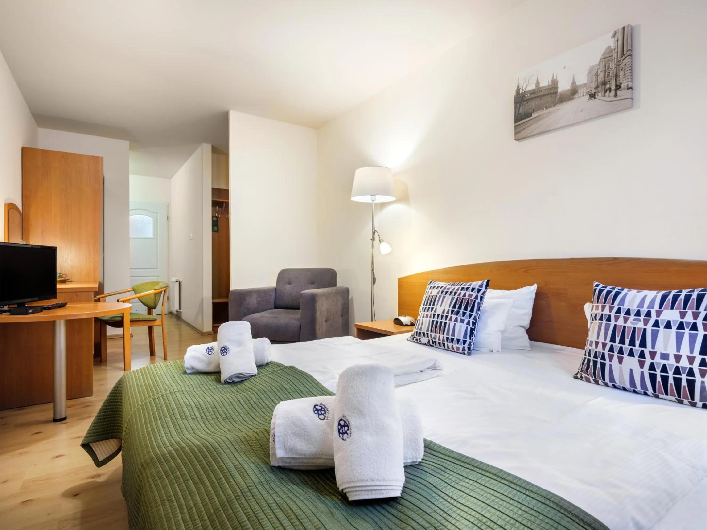 Bed in Kosmopolita Rooms