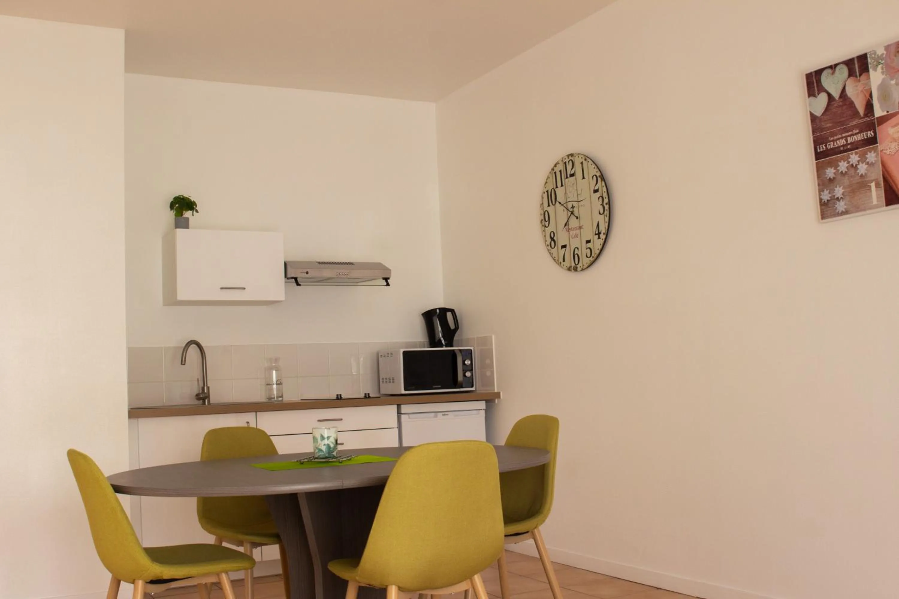 Coffee/tea facilities in Villa Saint Fort - Résidence Services