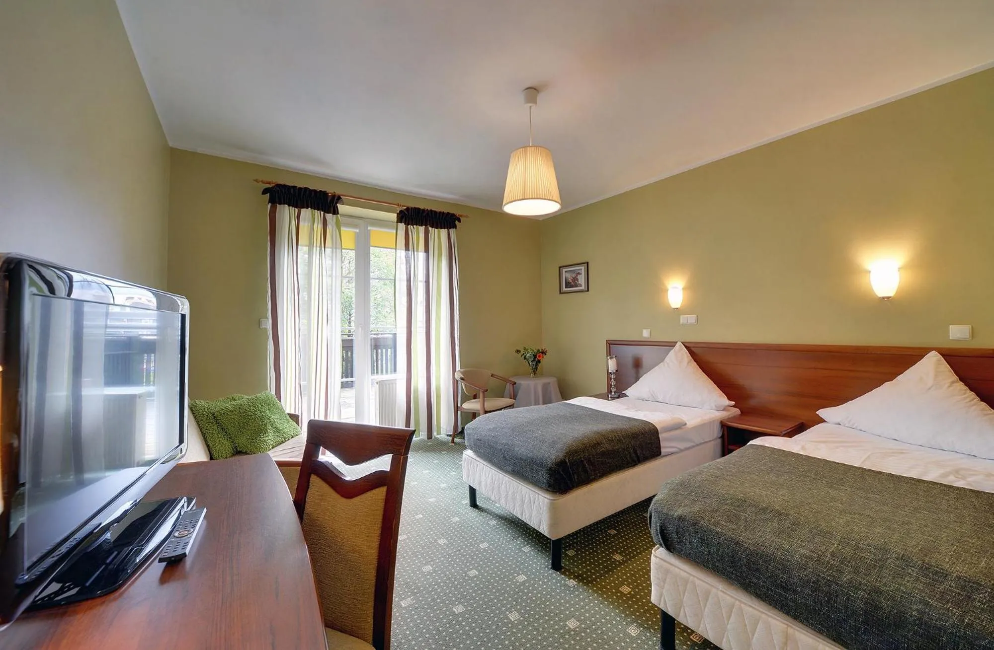 Photo of the whole room, Bed in Hotel Belweder - przy hotelu Golebiewski