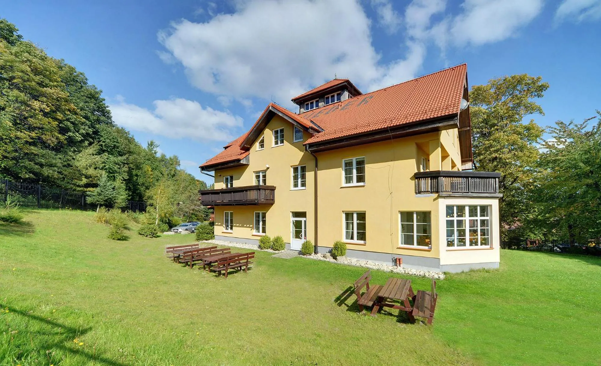 Facade/entrance in Hotel Belweder - przy hotelu Golebiewski