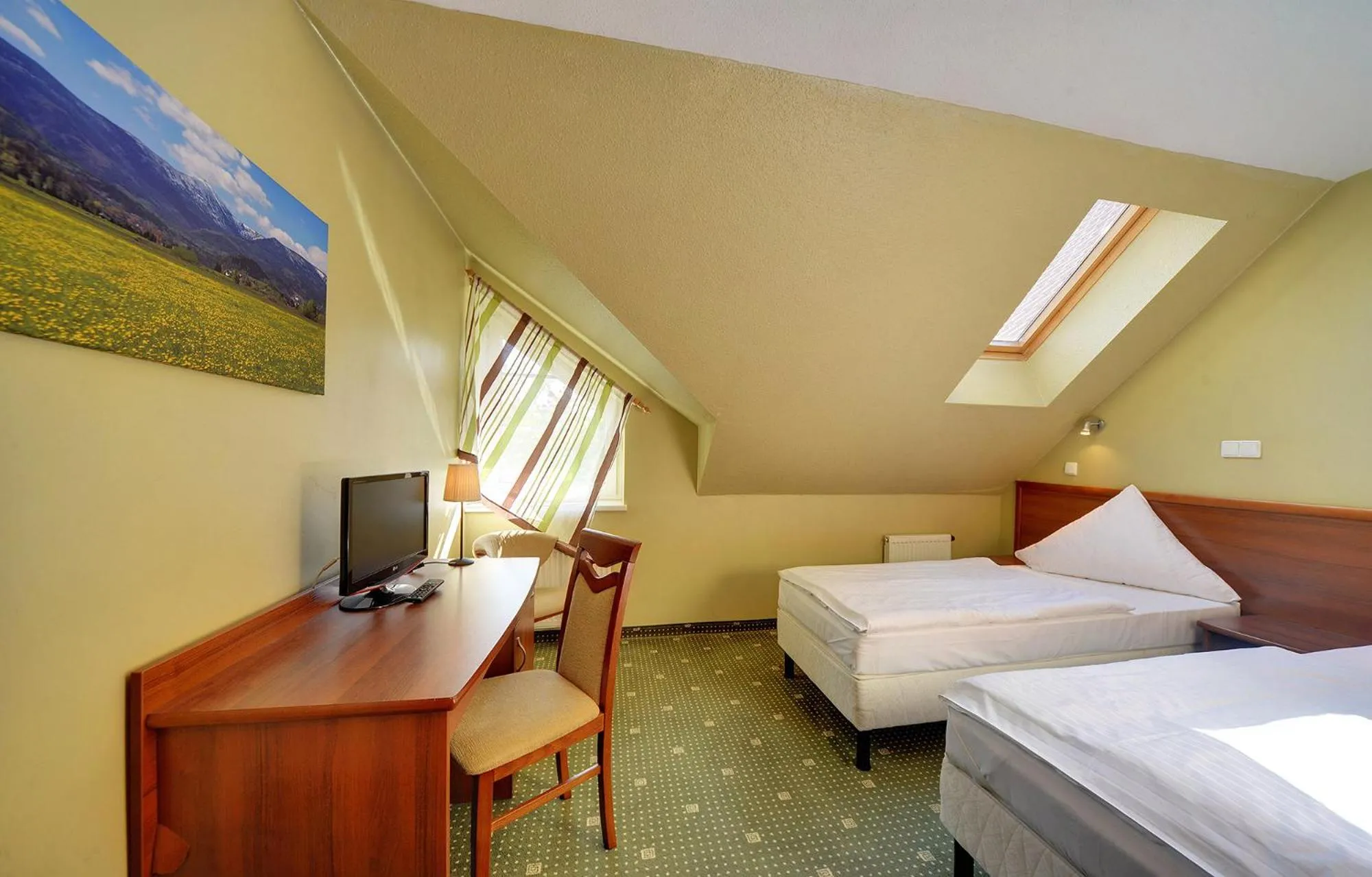 Bed in Hotel Belweder - przy hotelu Golebiewski
