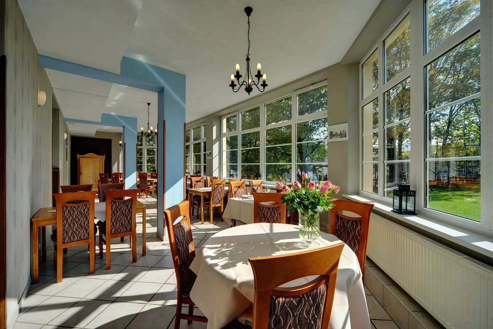 Dining area in Hotel Belweder - przy hotelu Golebiewski