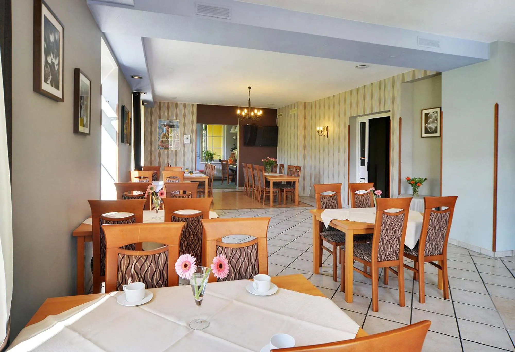 Restaurant/places to eat in Hotel Belweder - przy hotelu Golebiewski