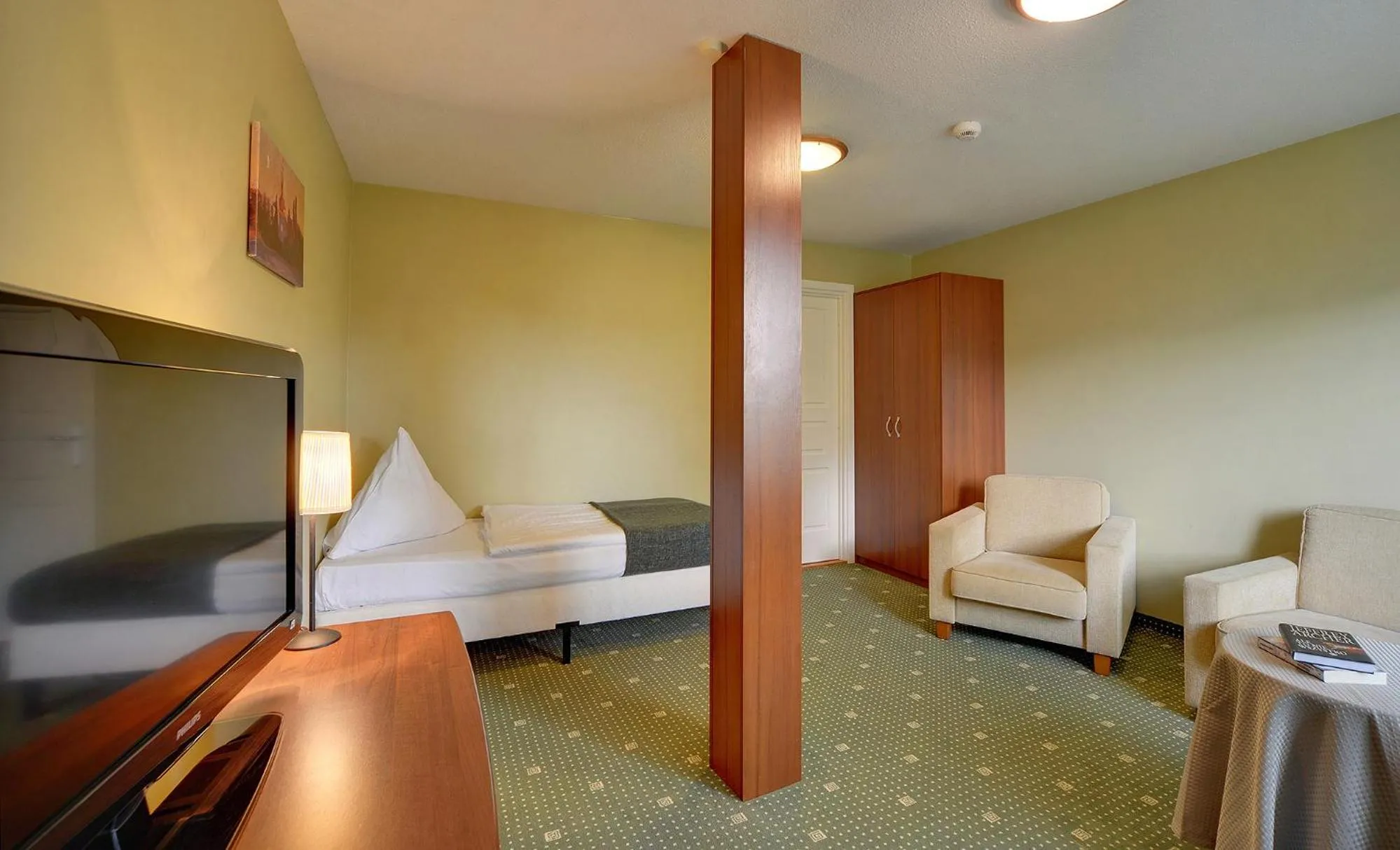 Photo of the whole room, Bed in Hotel Belweder - przy hotelu Golebiewski