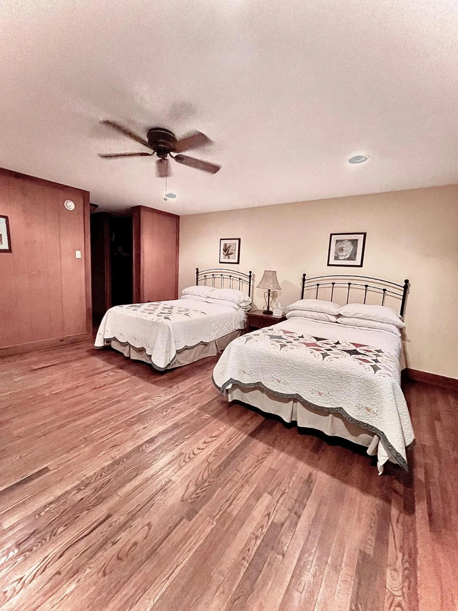 Bed in New Hope Lodge