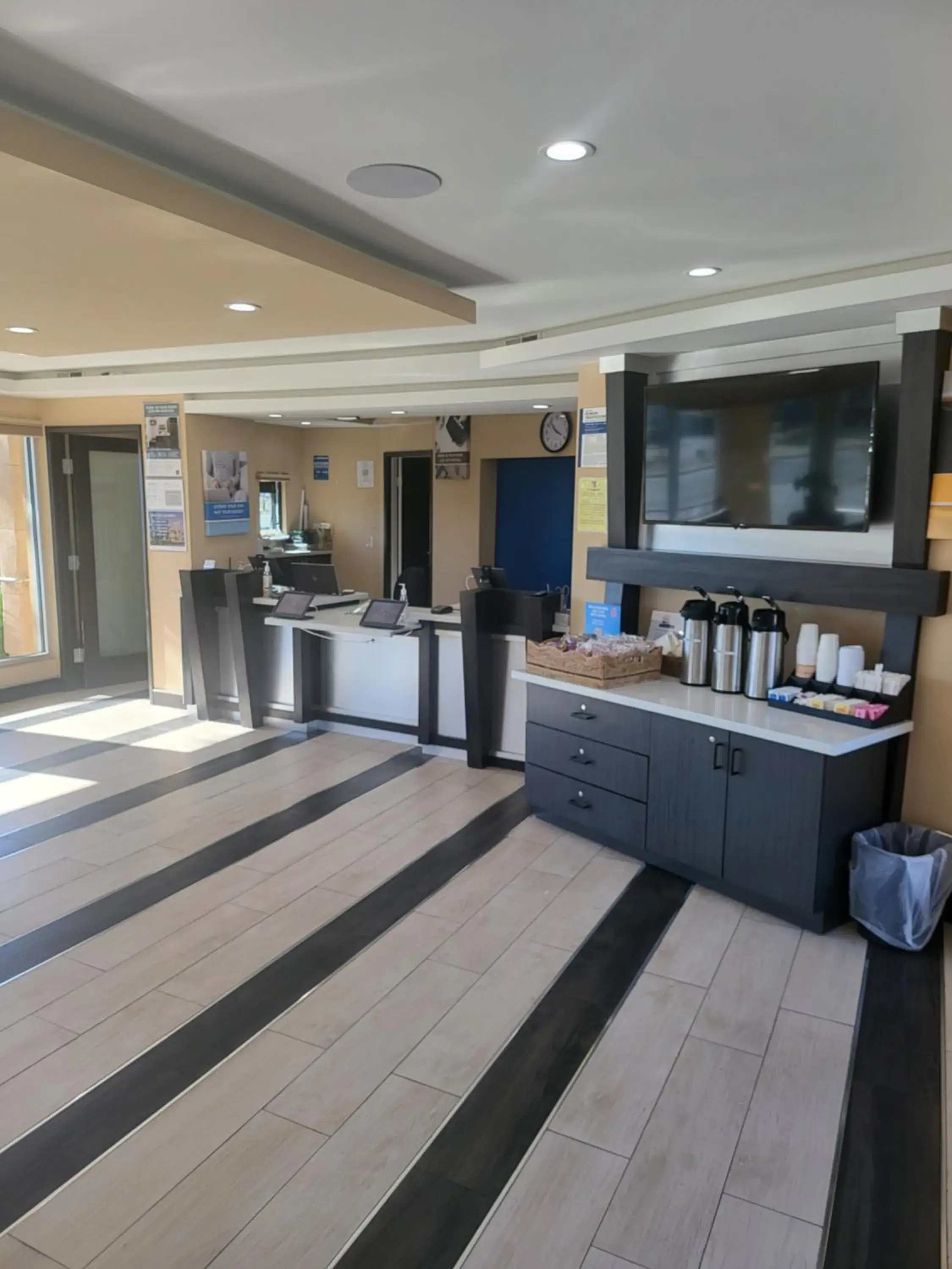 Restaurant/places to eat in Studio 6 Vallejo CA Napa Valley Restaurant/places to eat in Studio 6 Vallejo CA Napa Valley