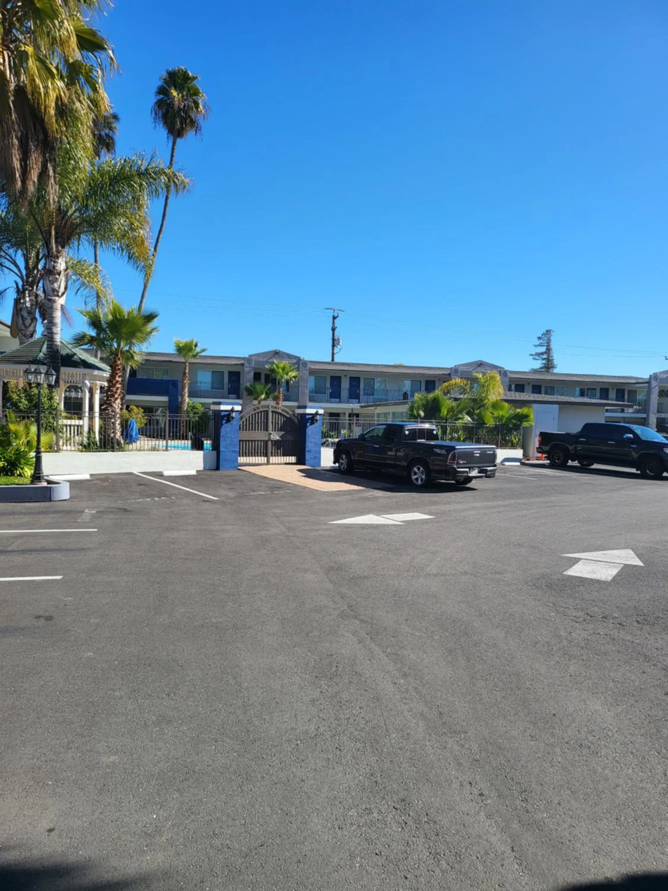 Parking in Studio 6 Vallejo CA Napa Valley