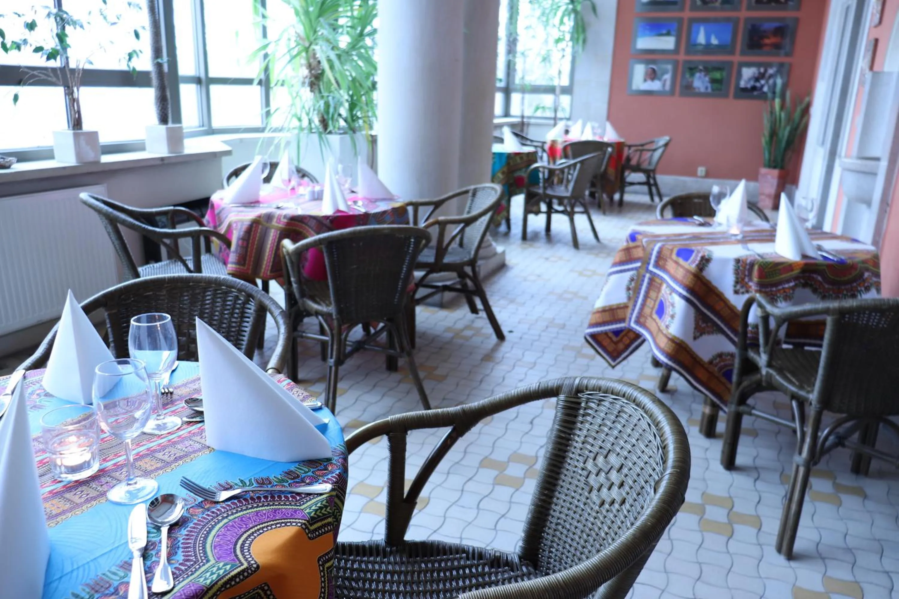 Restaurant/places to eat in Pałac Paulinum