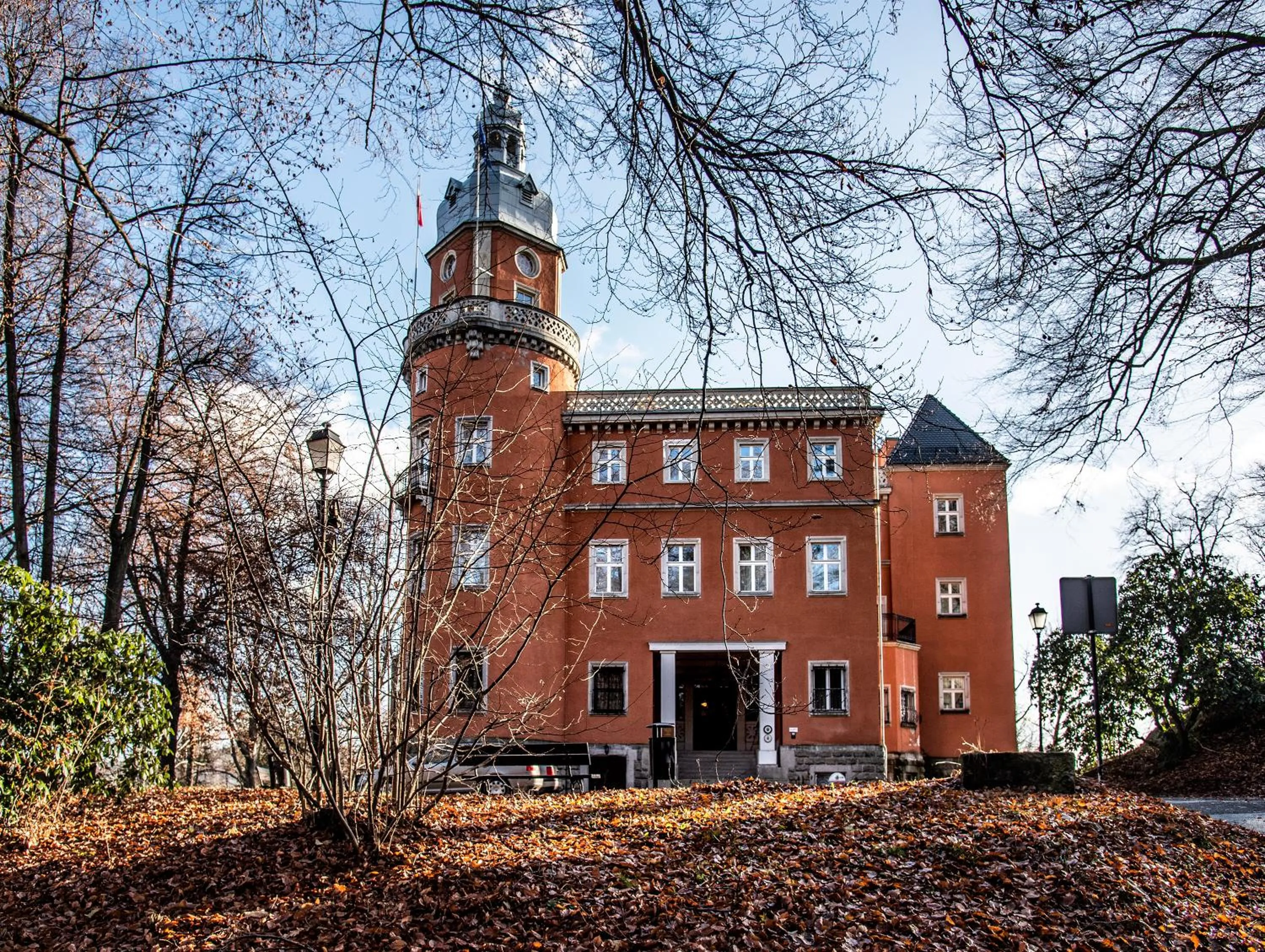 Property building in Pałac Paulinum