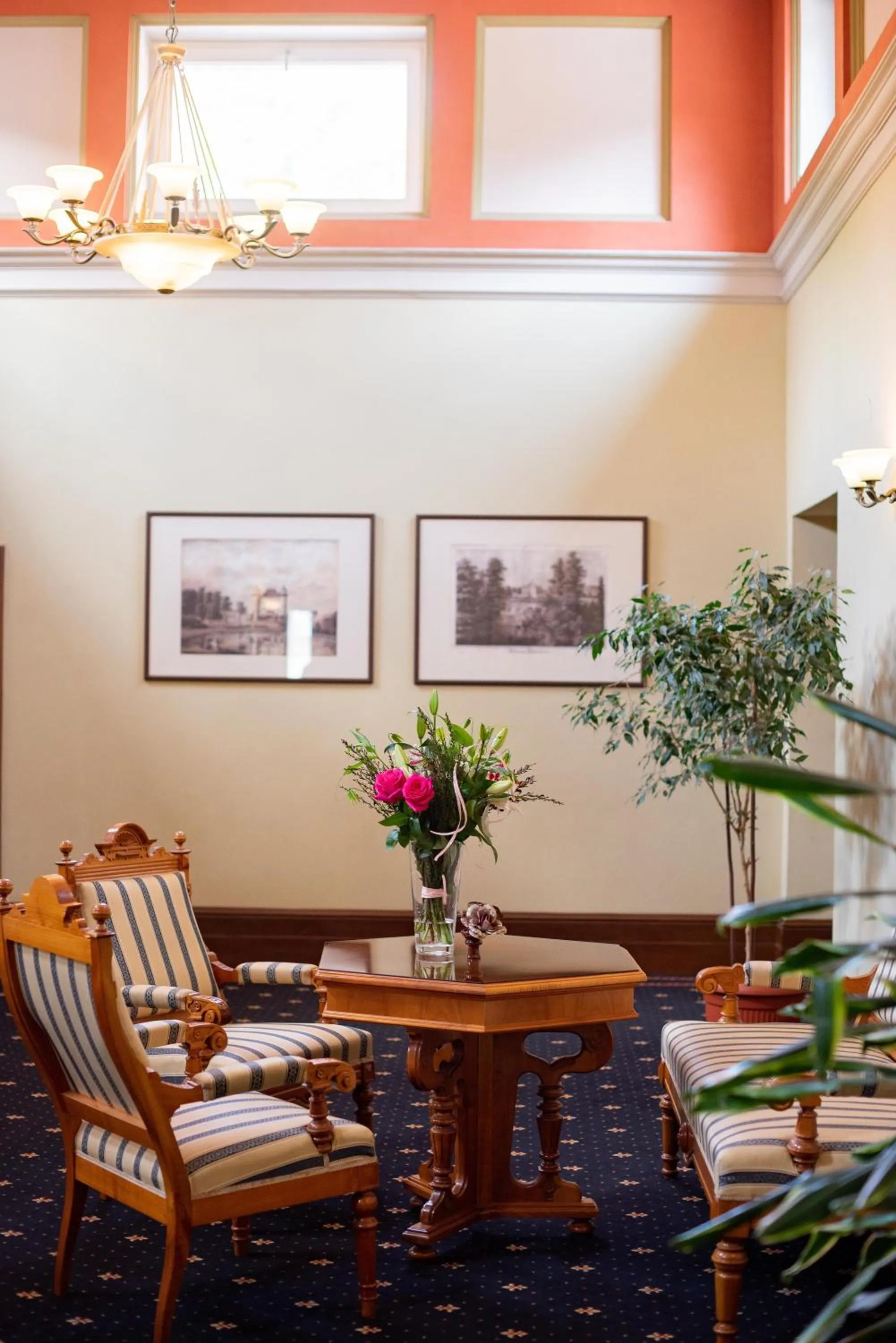 Lobby or reception in Pałac Paulinum