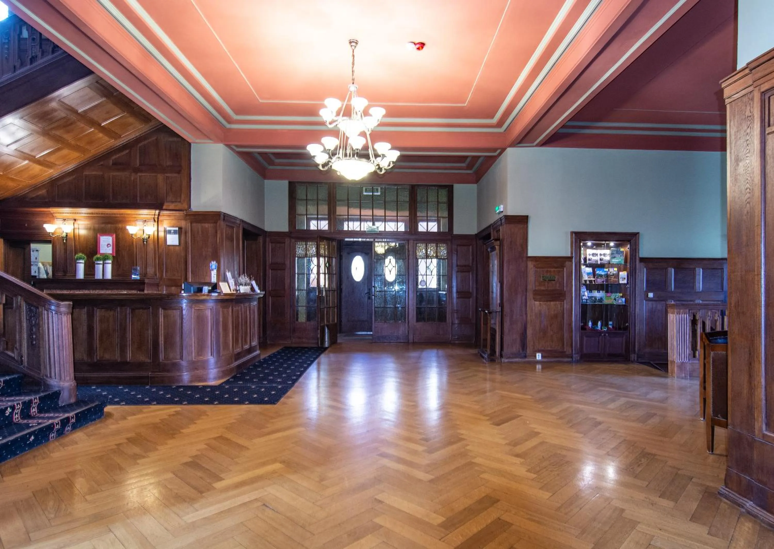Lobby or reception in Pałac Paulinum