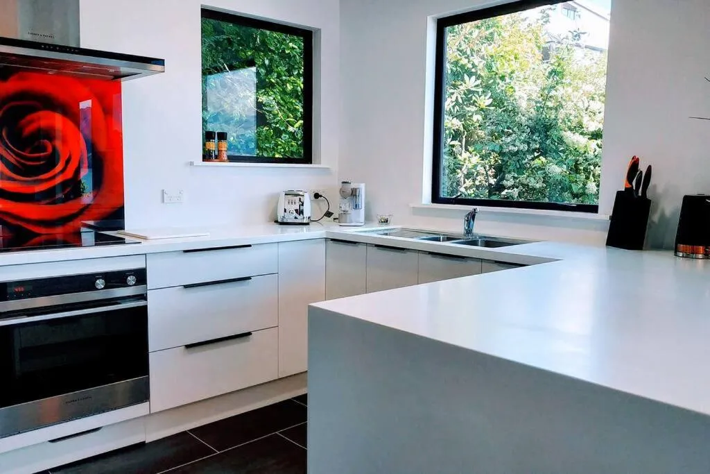 Stunning Home with Amazing Wakatipu Lake Views