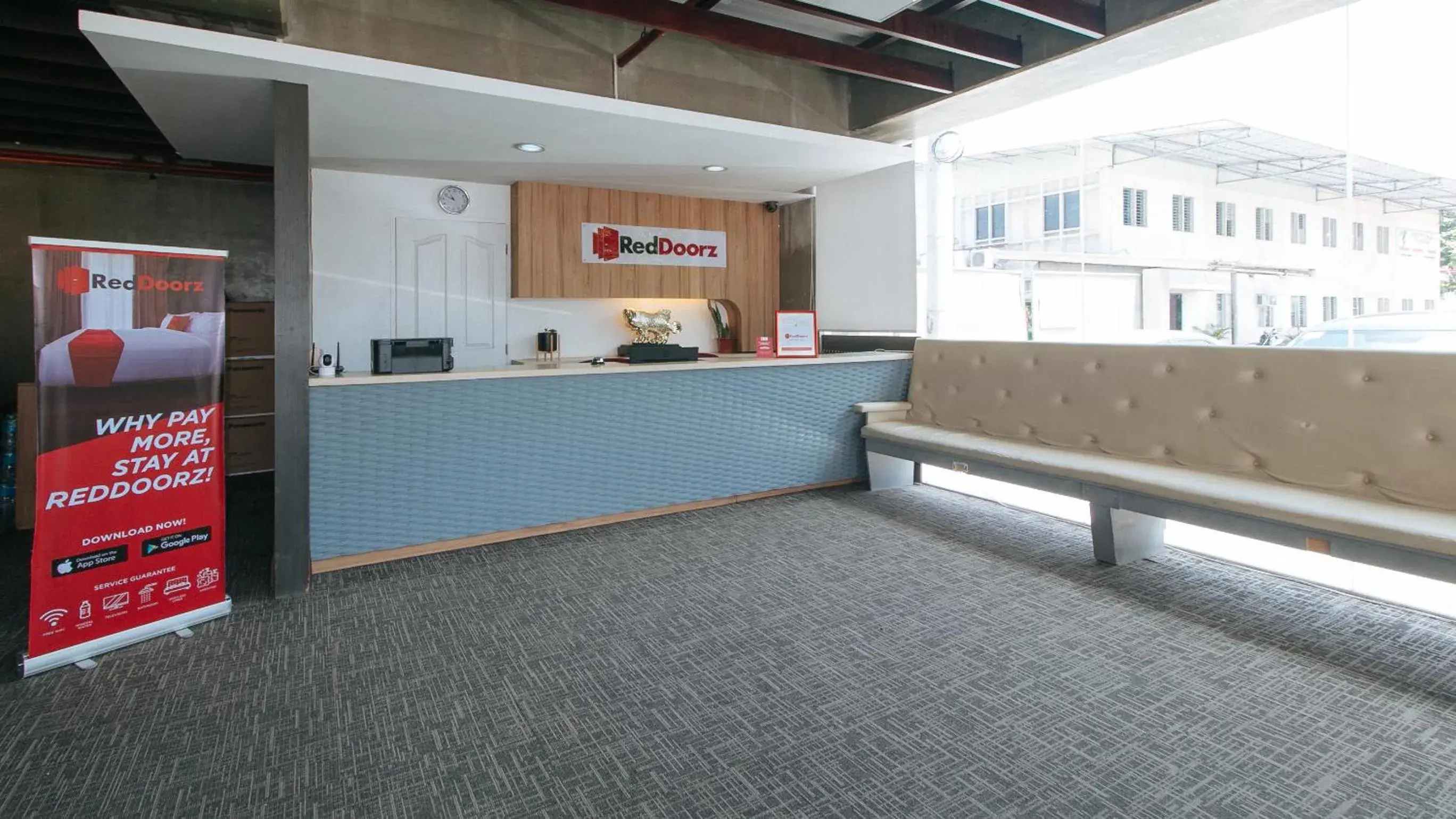 Lobby or reception in RedDoorz @ Insular Square Mandaue City Lobby or reception in RedDoorz @ Insular Square Mandaue City