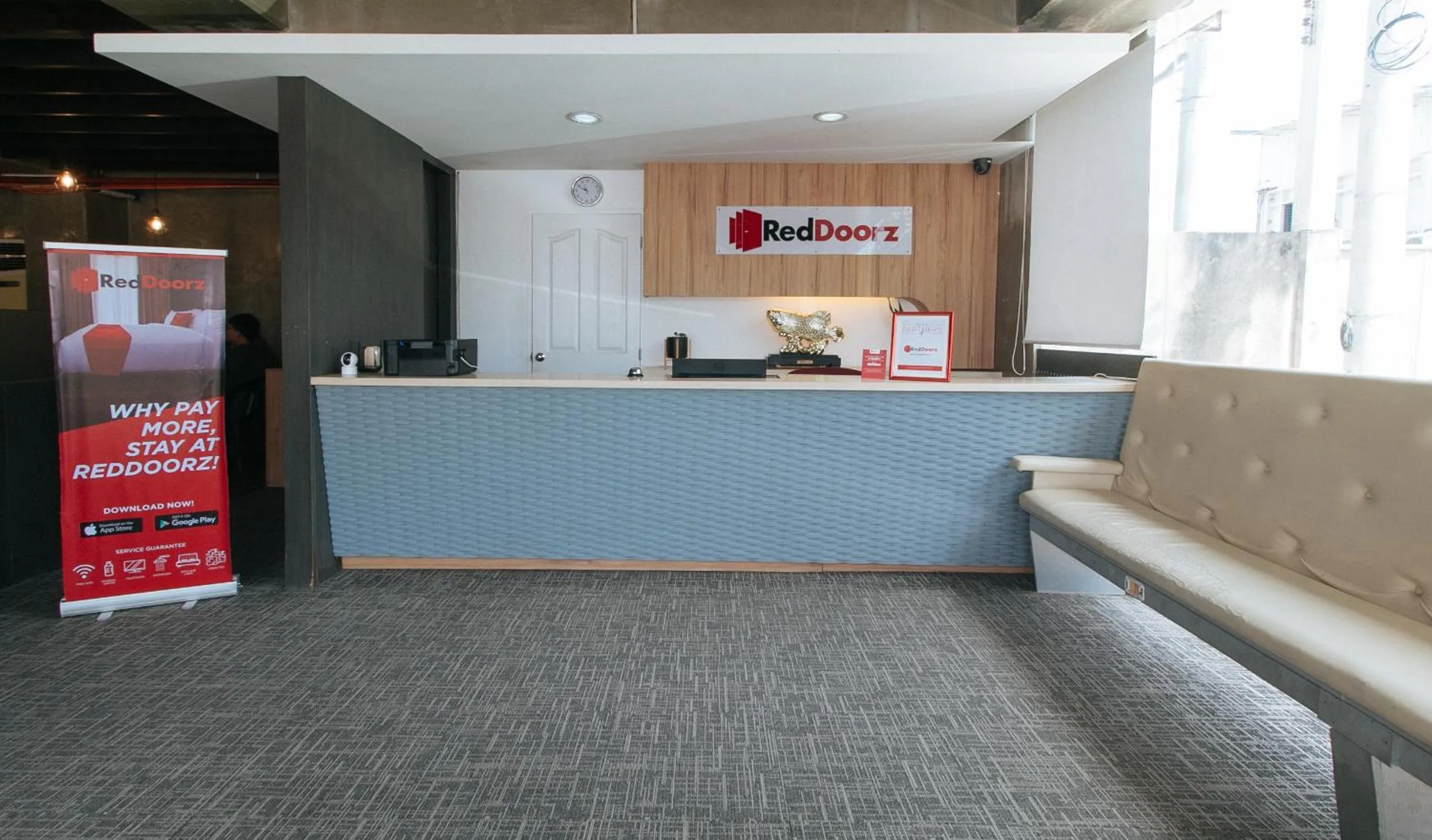 Lobby or reception in RedDoorz @ Insular Square Mandaue City