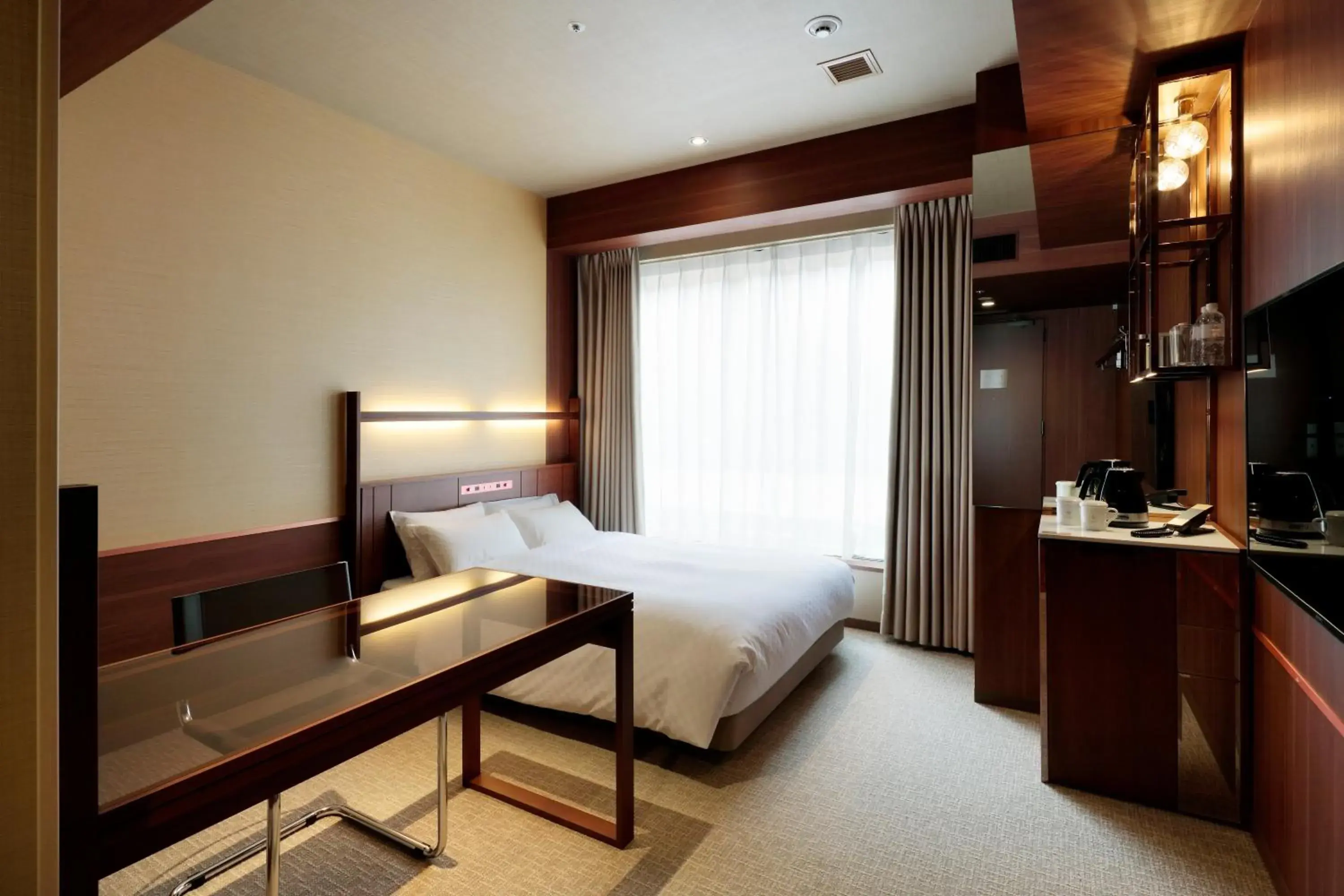Business Double Room (1 Adult) - single occupancy in Candeo Hotels Kumamoto Shinshigai Business Double Room (1 Adult) - single occupancy in Candeo Hotels Kumamoto Shinshigai