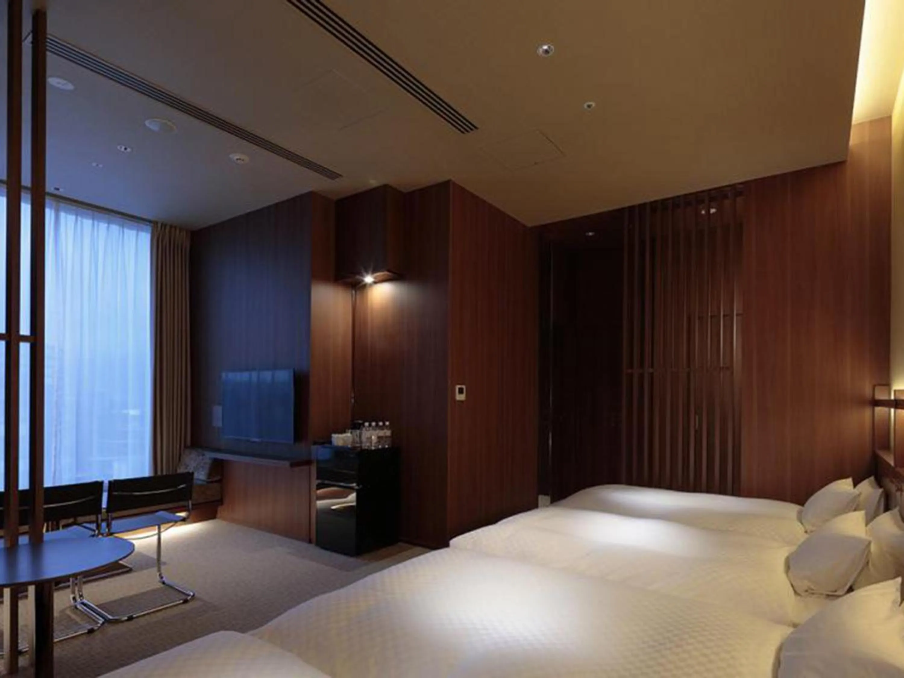 Photo of the whole room, Bed in Candeo Hotels Kumamoto Shinshigai