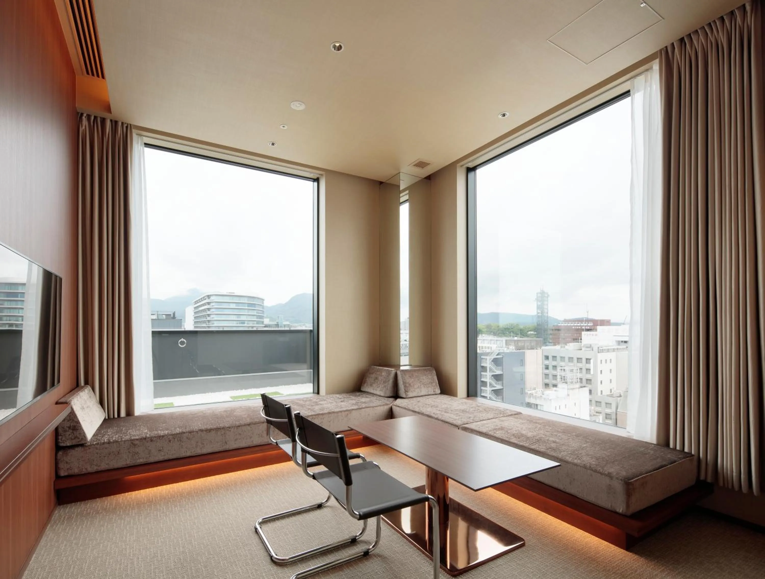 View (from property/room), Bed in Candeo Hotels Kumamoto Shinshigai