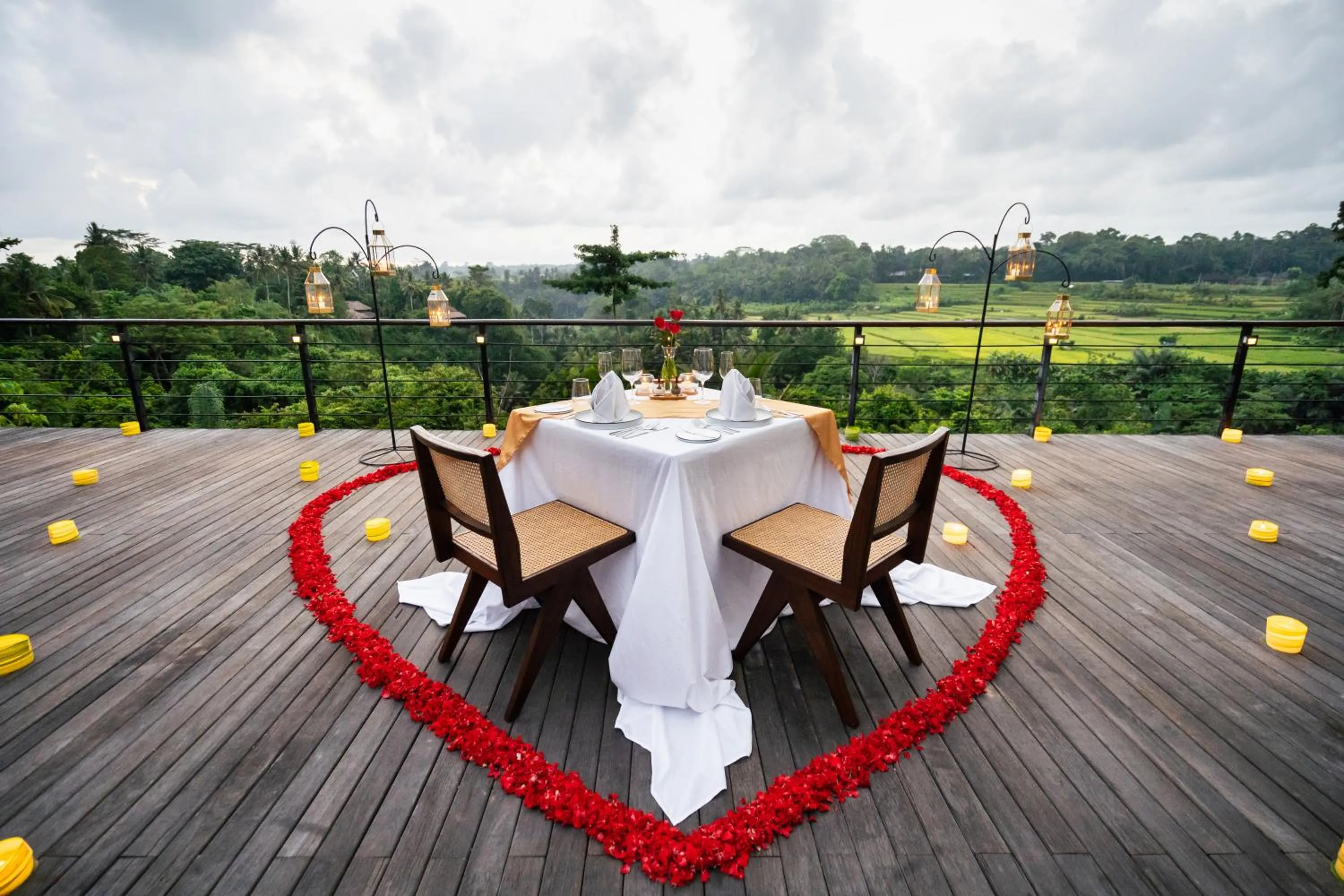 Dining area in Uma Kalai