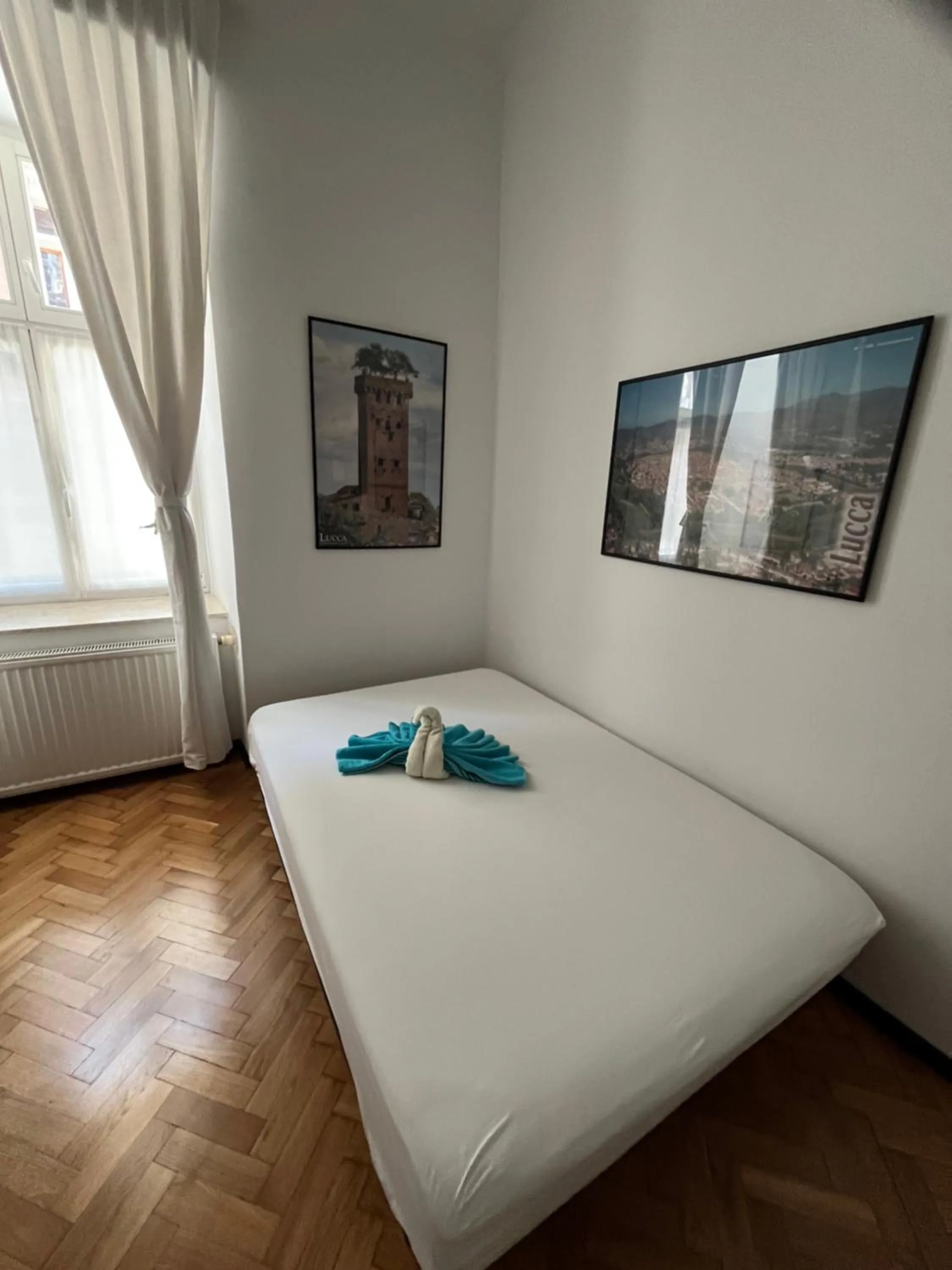 Bed in Home in Krakow Silvio's Apartments