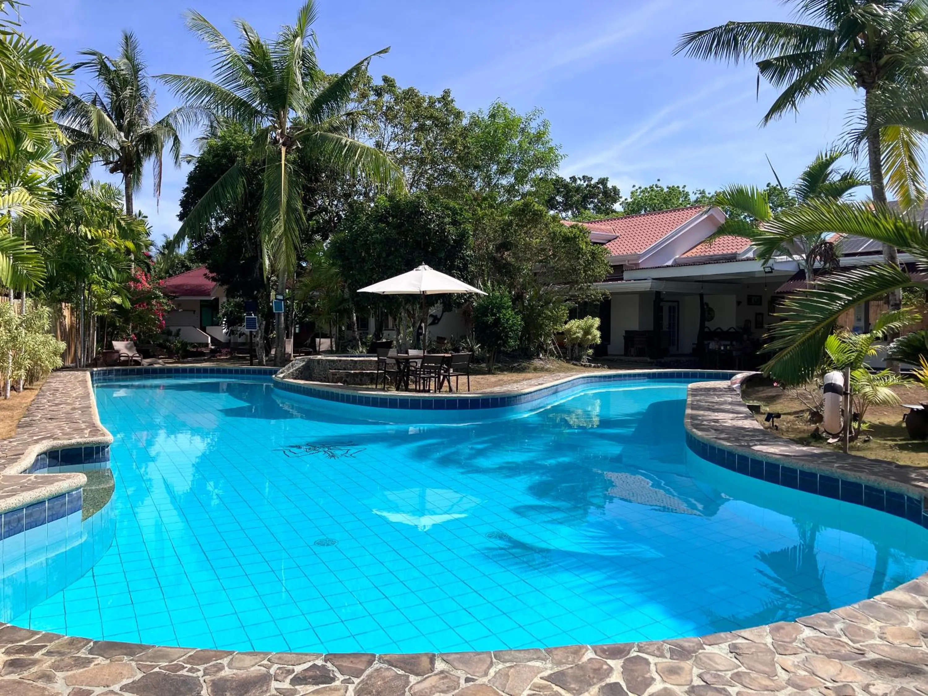 Swimming pool in Villa Formosa Panglao