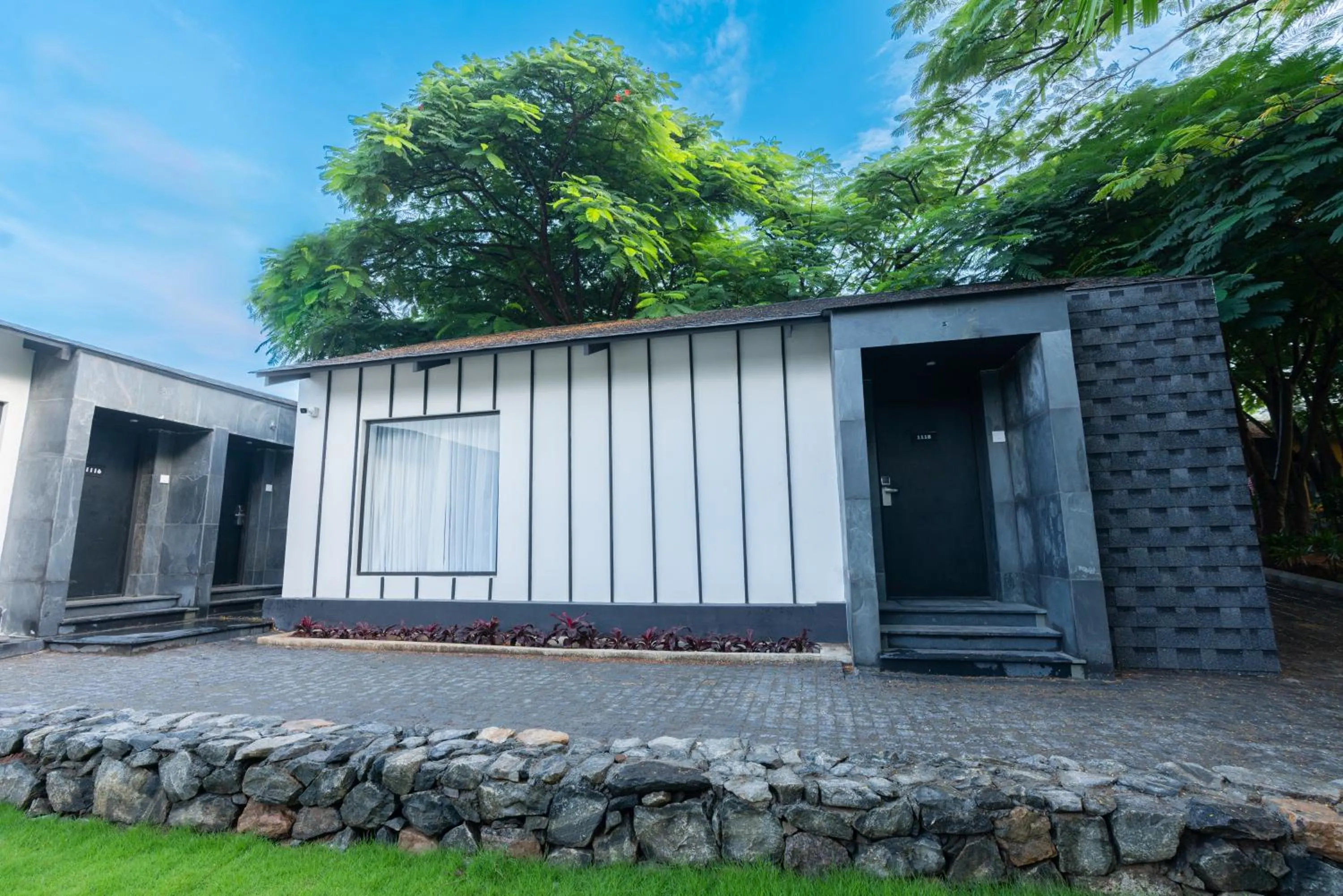 Property building in DARZA LUXURY RESORTs