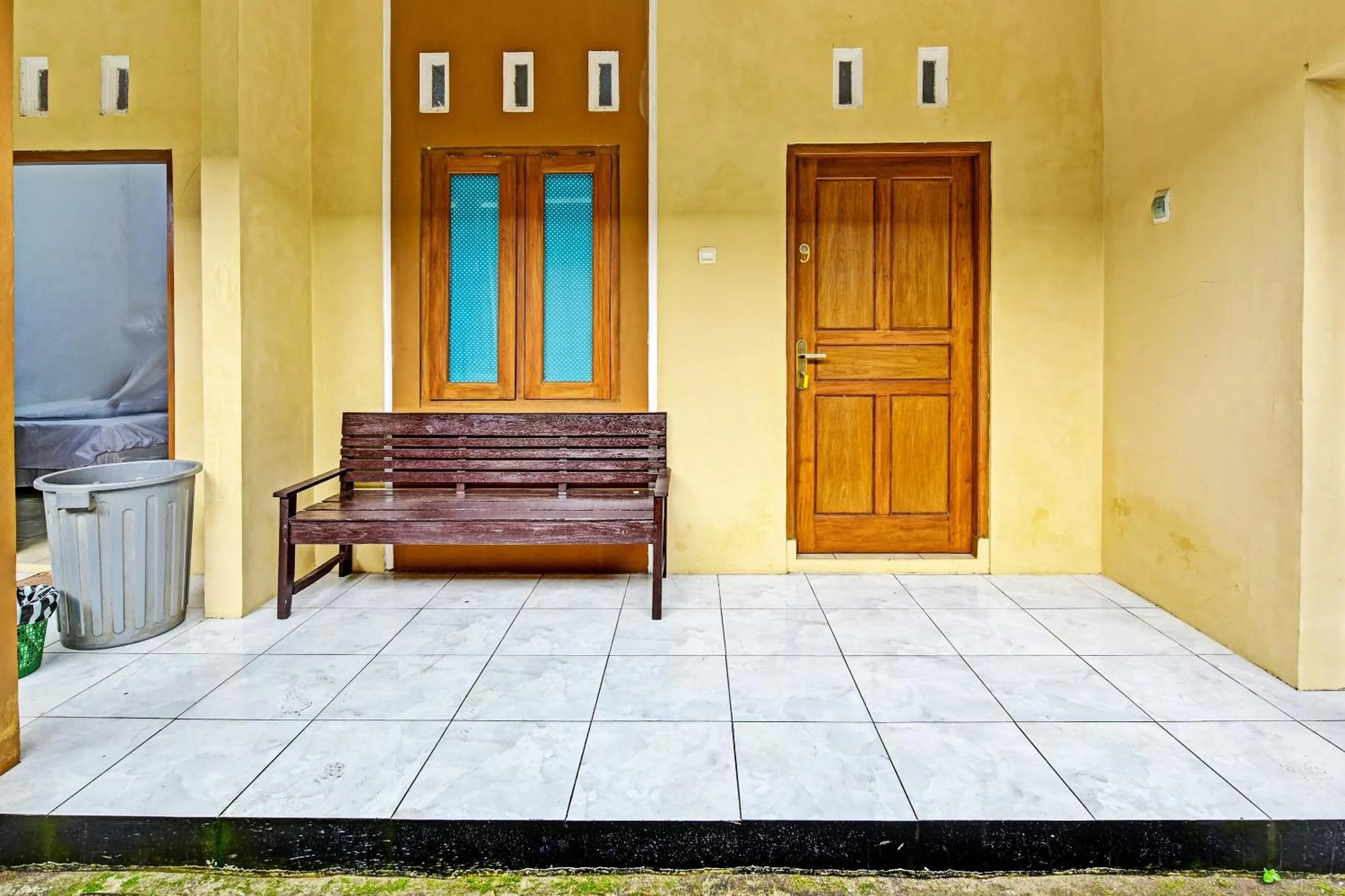 Lobby or reception in SPOT ON 91372 Wisma Bulin