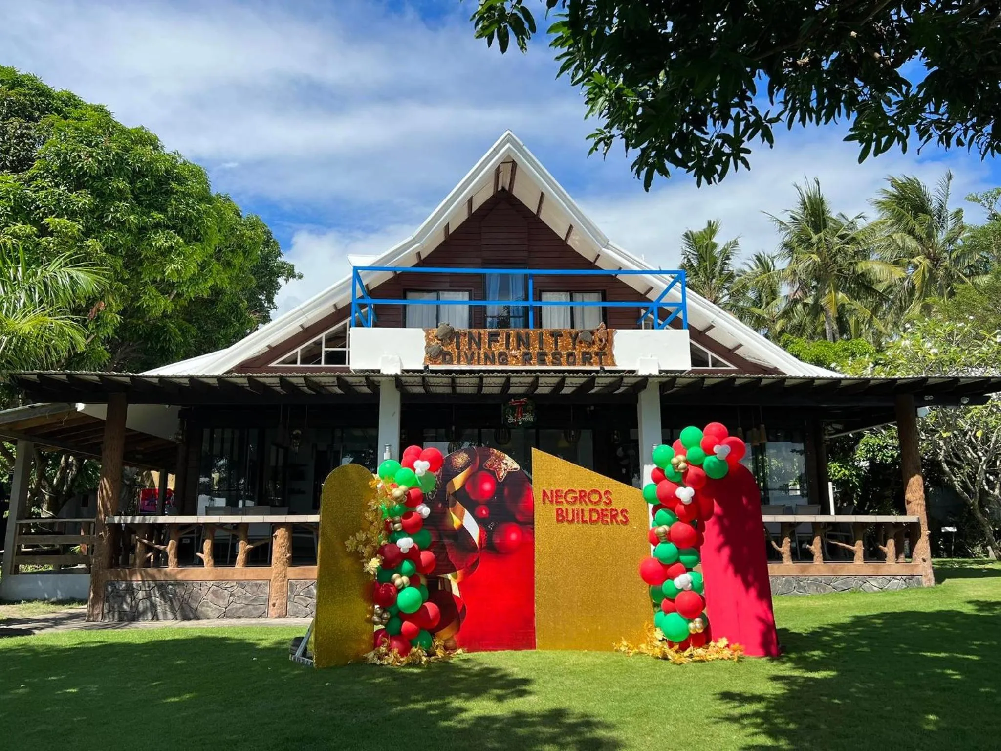 Restaurant/places to eat in Infinity Diving Resort and Residences