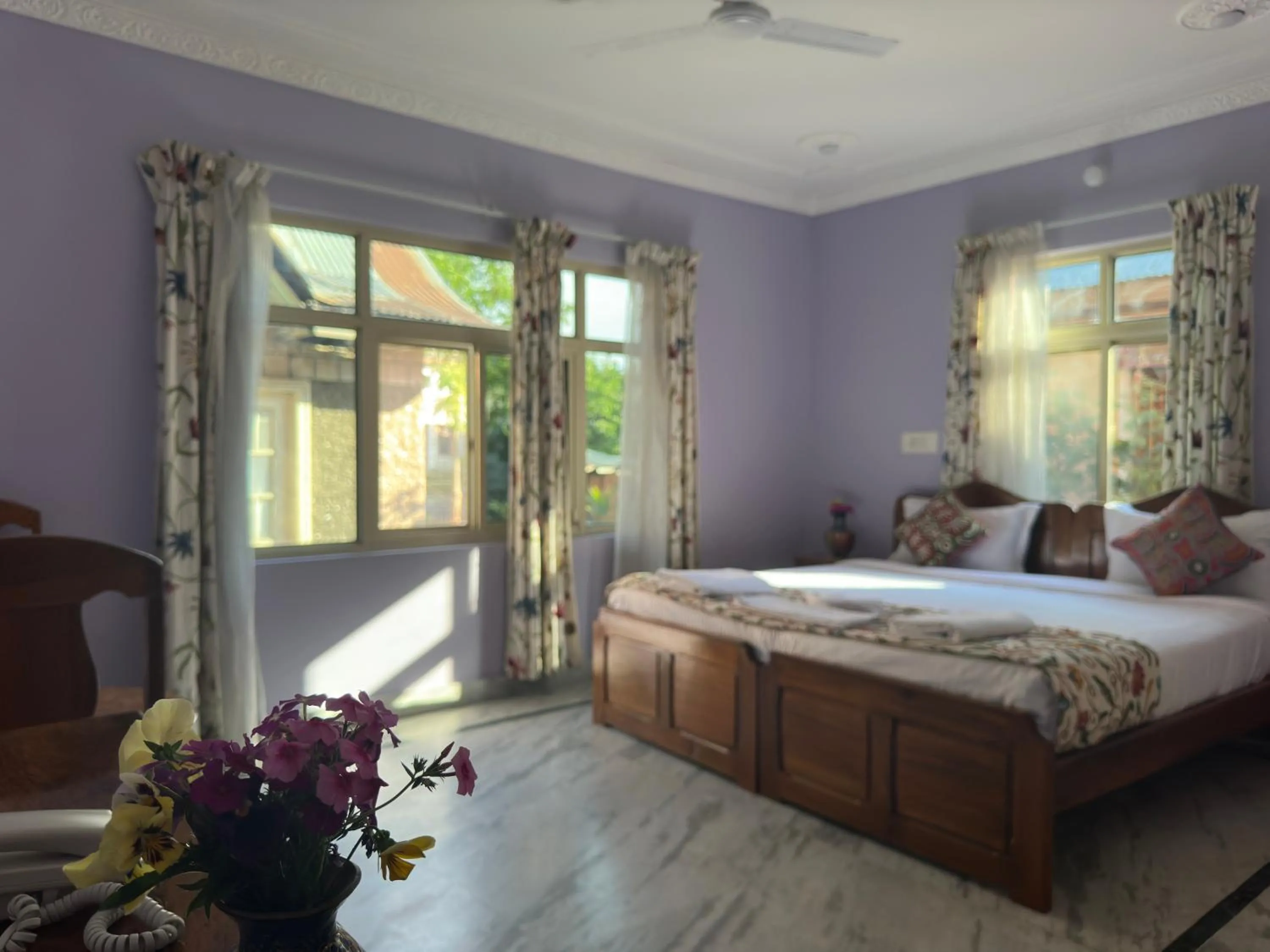 Bed in Jan Mahal