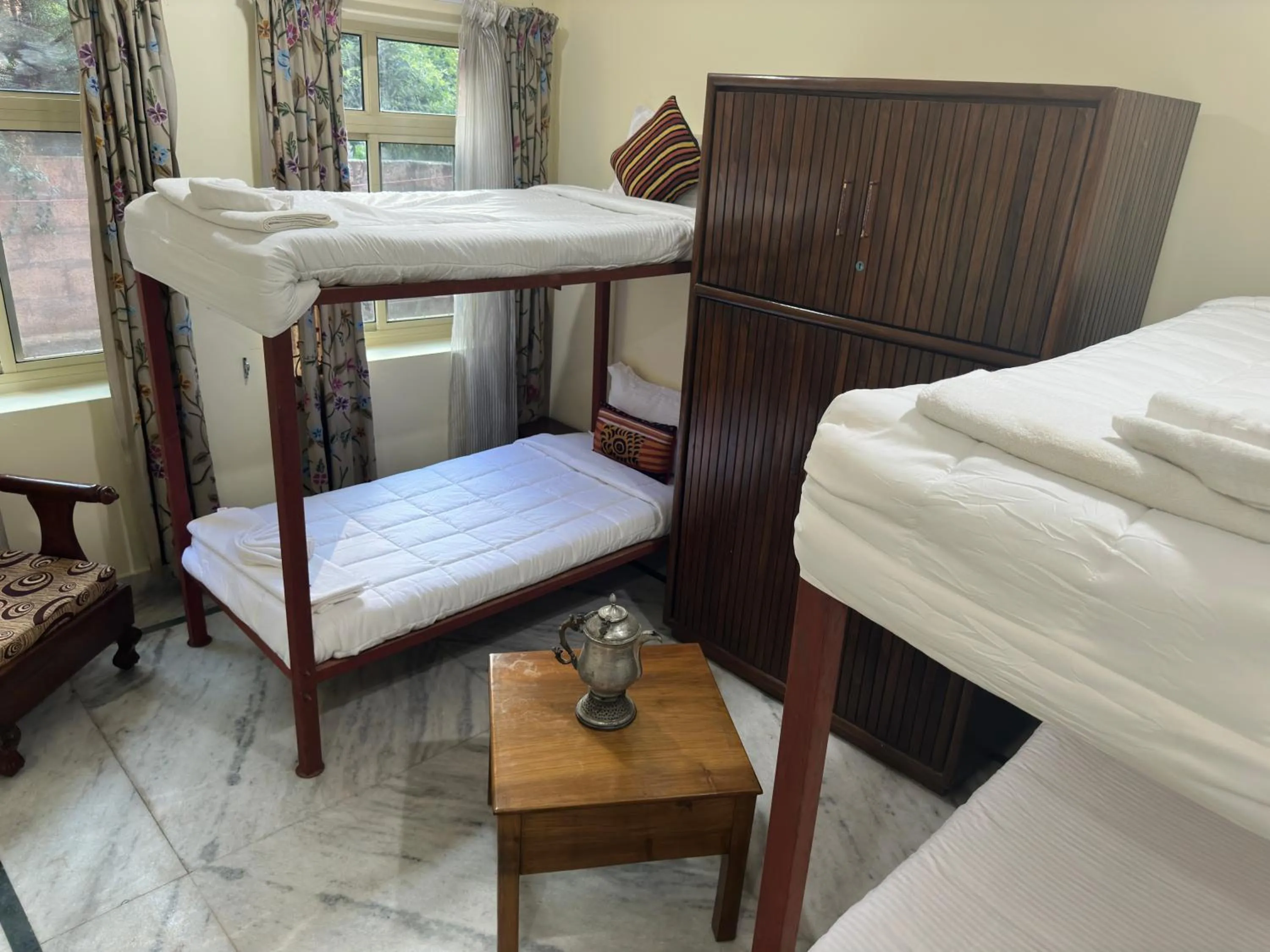 Bed in Jan Mahal