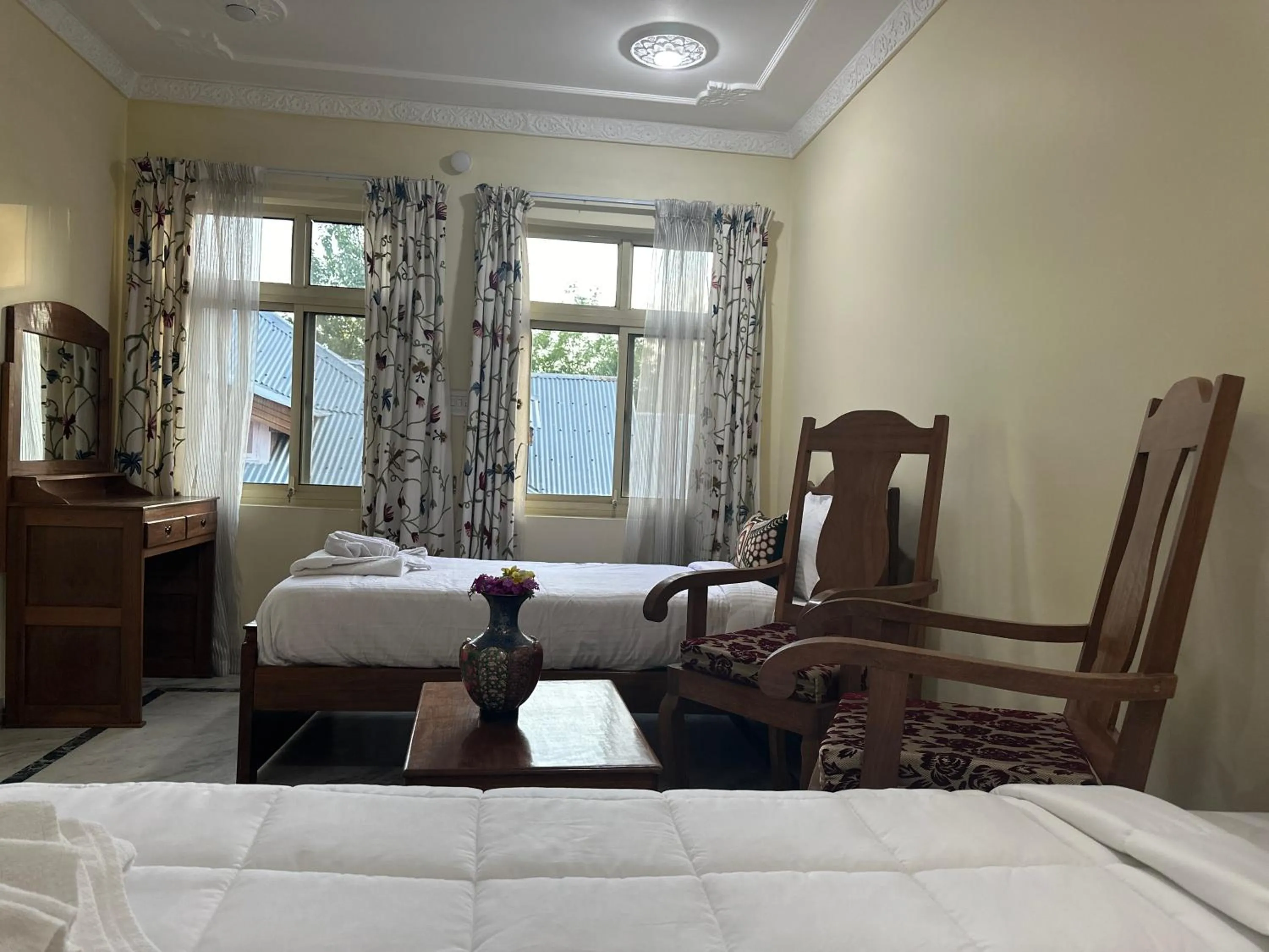 Bed in Jan Mahal