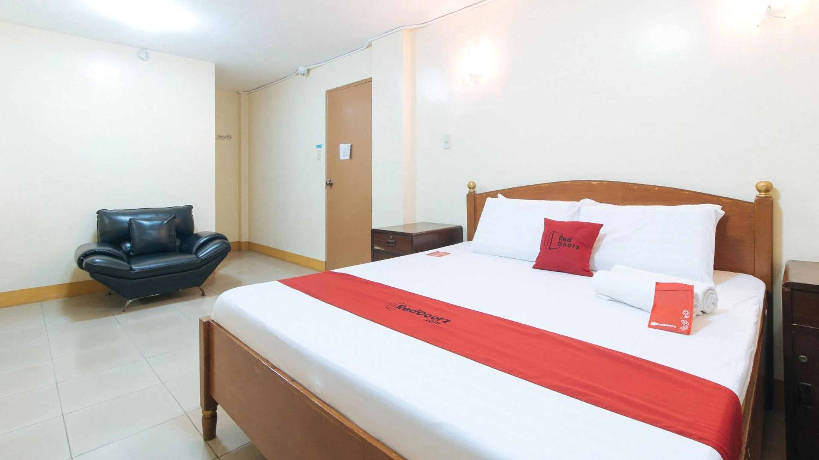 Bed in RedDoorz @ Golden Park Inn La Union