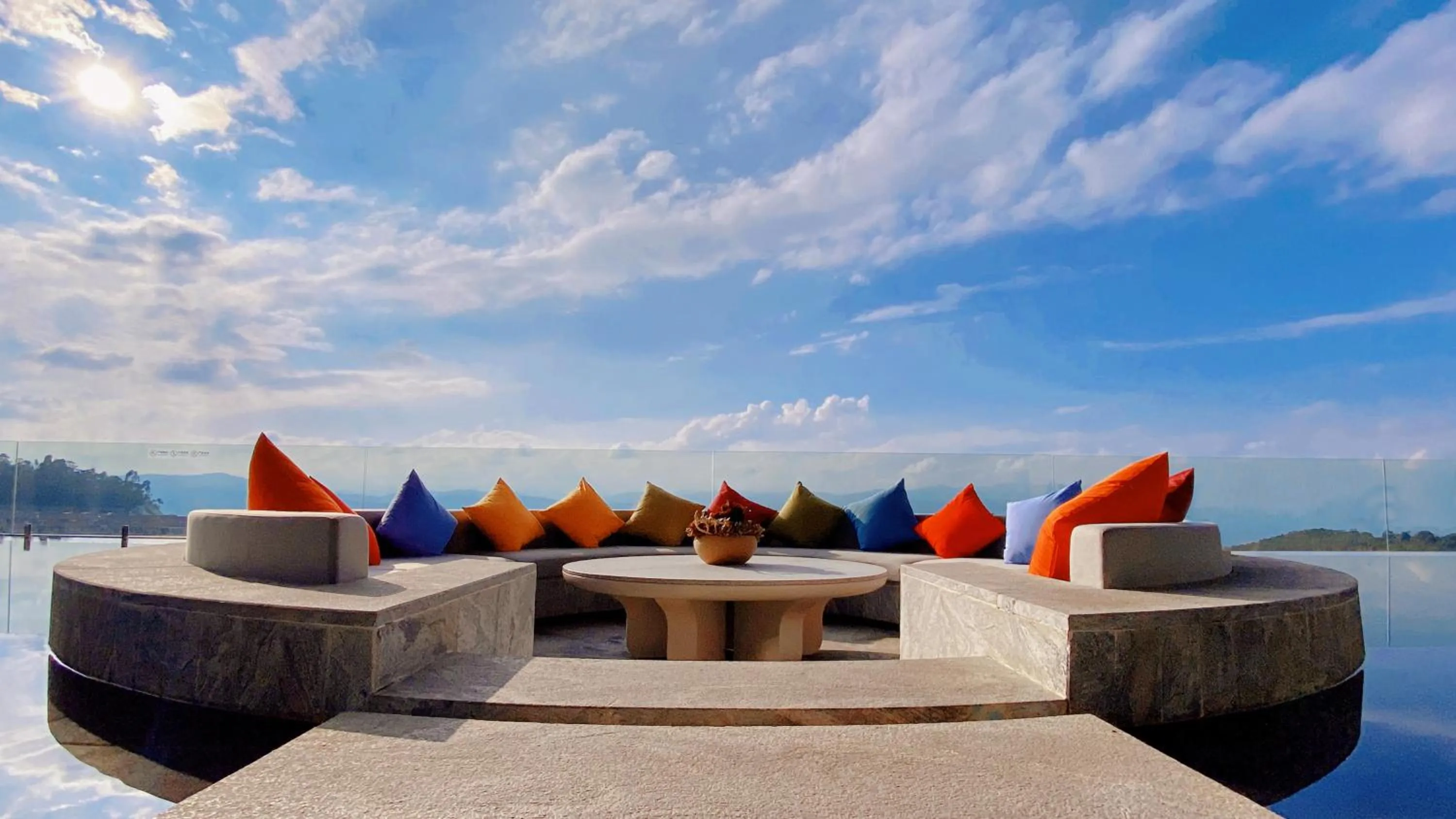 Seating area in Pullman Yuxi